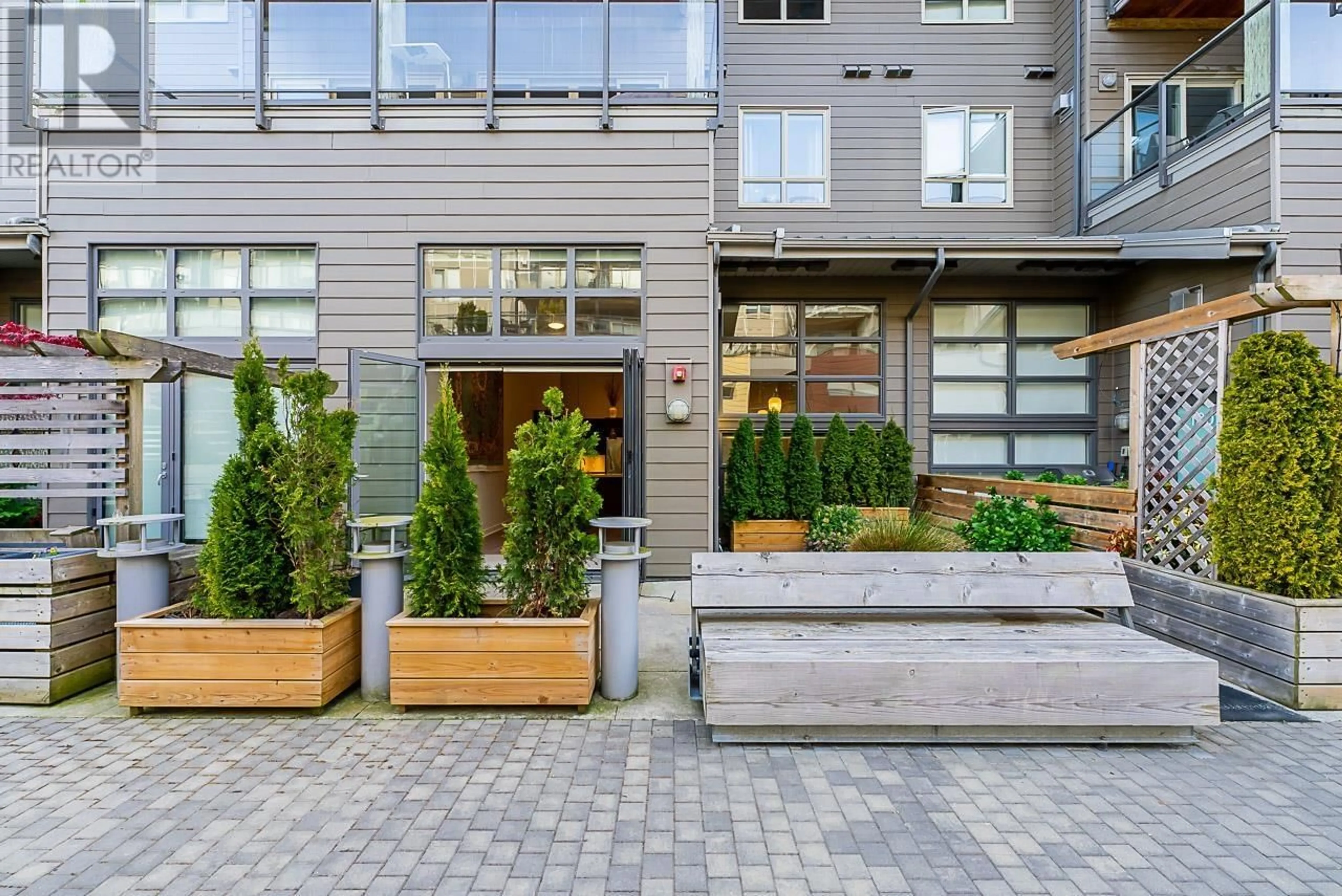 Patio, street for 131 - 6160 LONDON ROAD, Richmond British Columbia V7E4J2