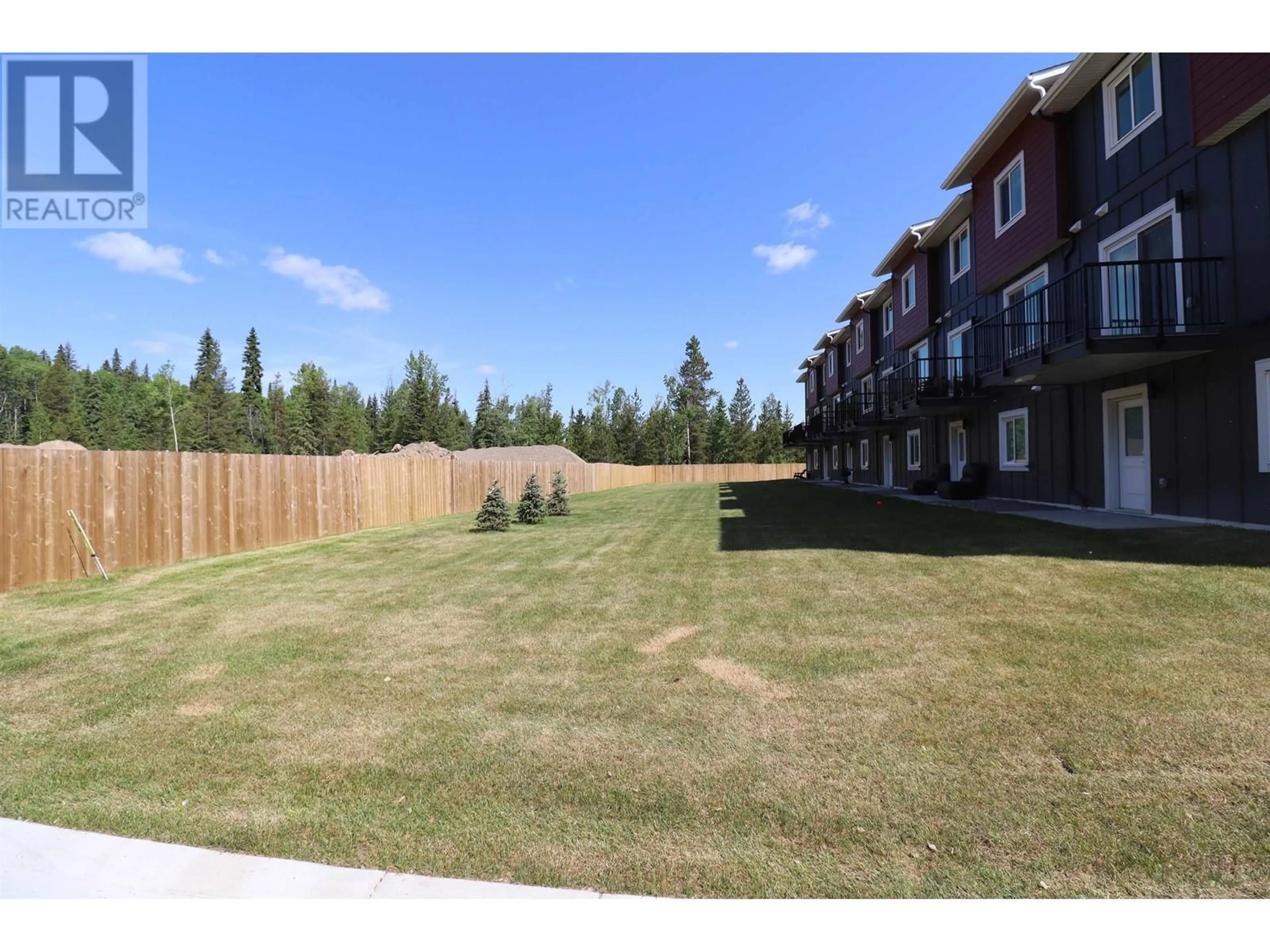 A pic from outside/outdoor area/front of a property/back of a property/a pic from drone, unknown for 801 - 4274 22ND AVENUE, Prince George British Columbia V2N0J4