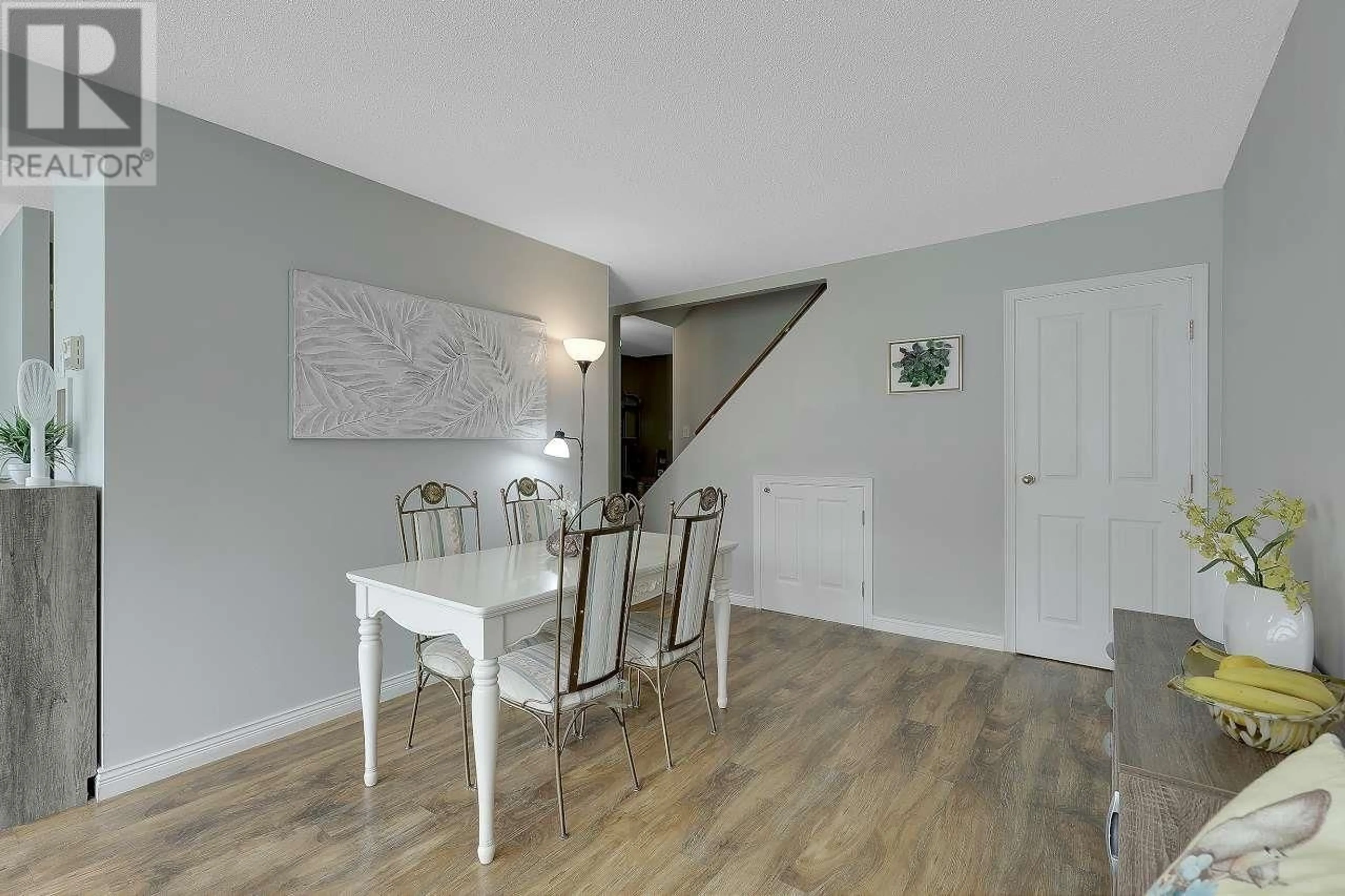 Dining room, wood/laminate floor for 70 - 10200 4TH AVENUE, Richmond British Columbia V7E1V3