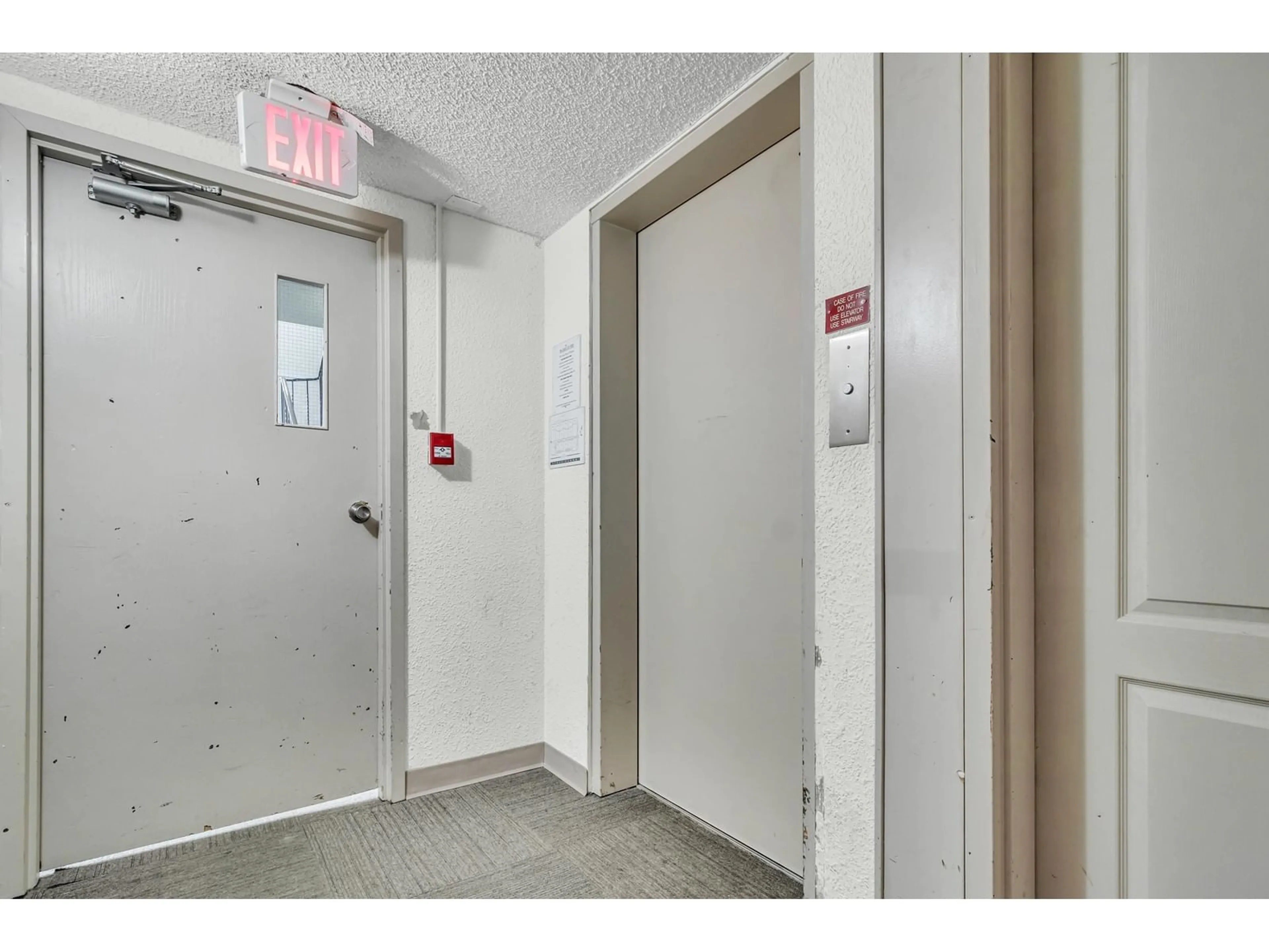 Indoor foyer for 108 - 9477 COOK STREET, Chilliwack British Columbia V2P4J8