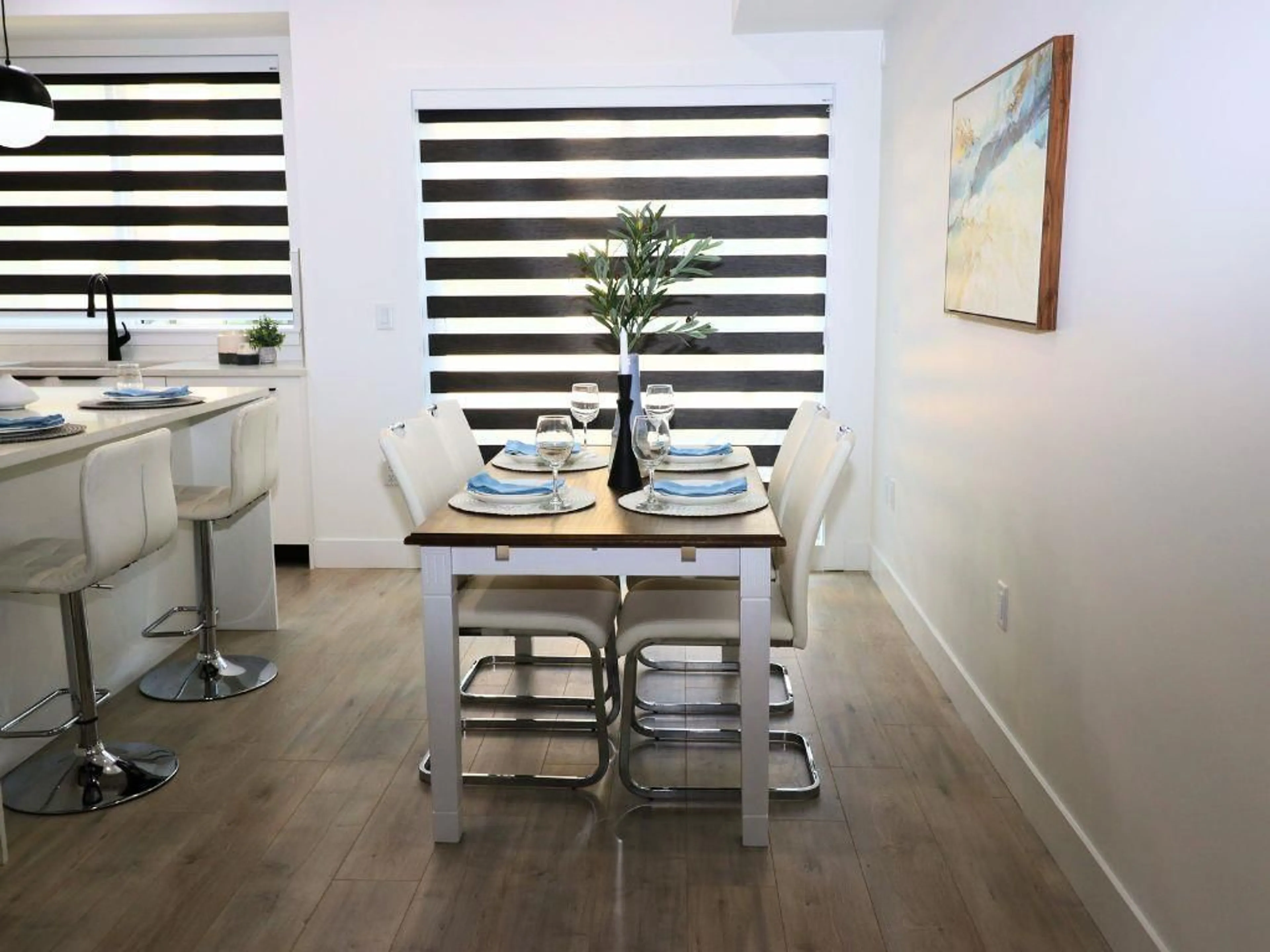 Dining room, wood/laminate floor for 19 - 13895 64, Surrey British Columbia V3W3N9