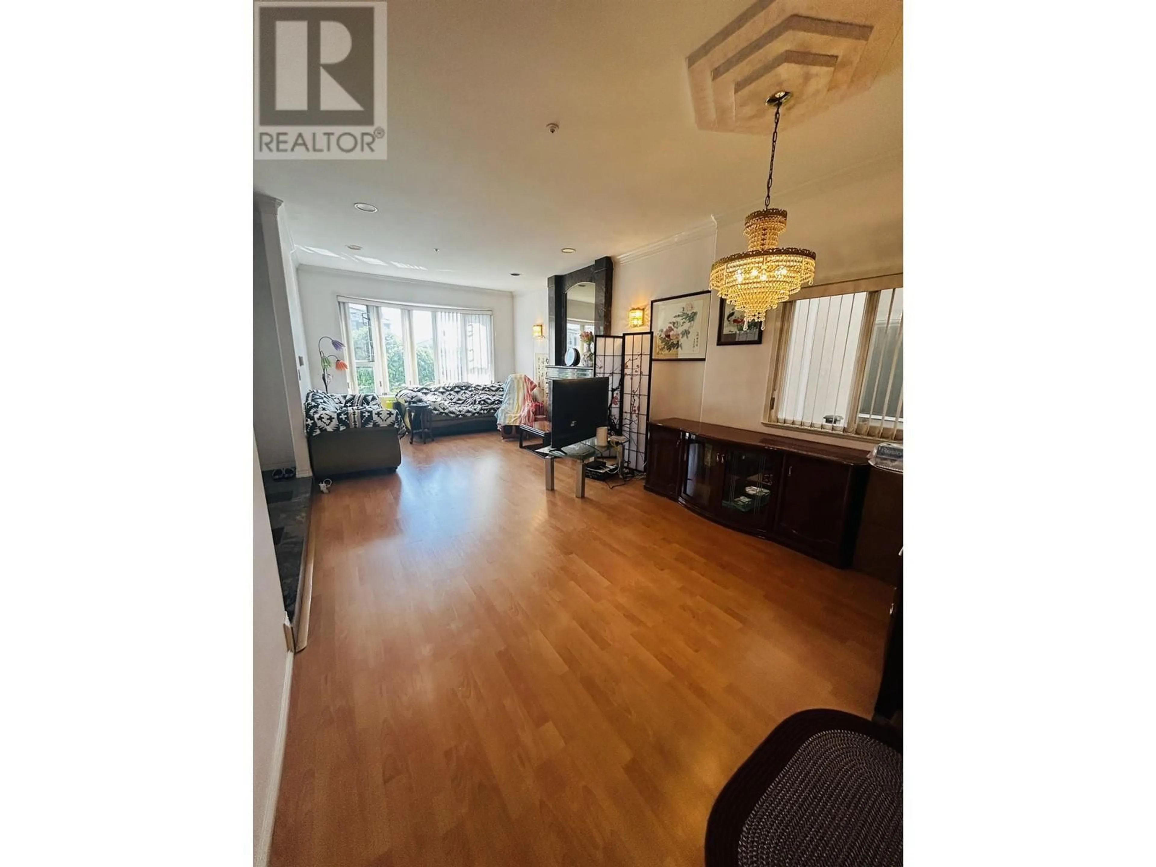Unknown for 6375 BRUCE STREET, Vancouver British Columbia V5P3M8