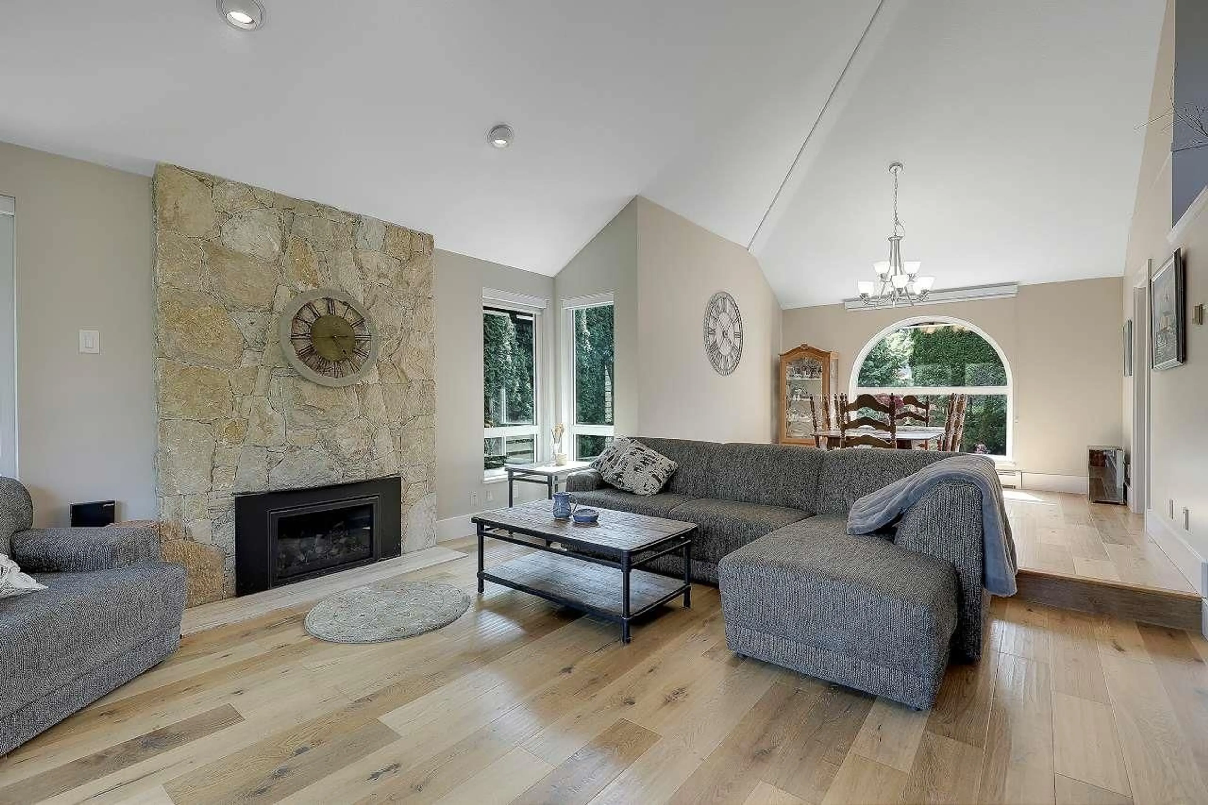 Living room with furniture, unknown for 7745 164TH, Surrey British Columbia V4N0K9