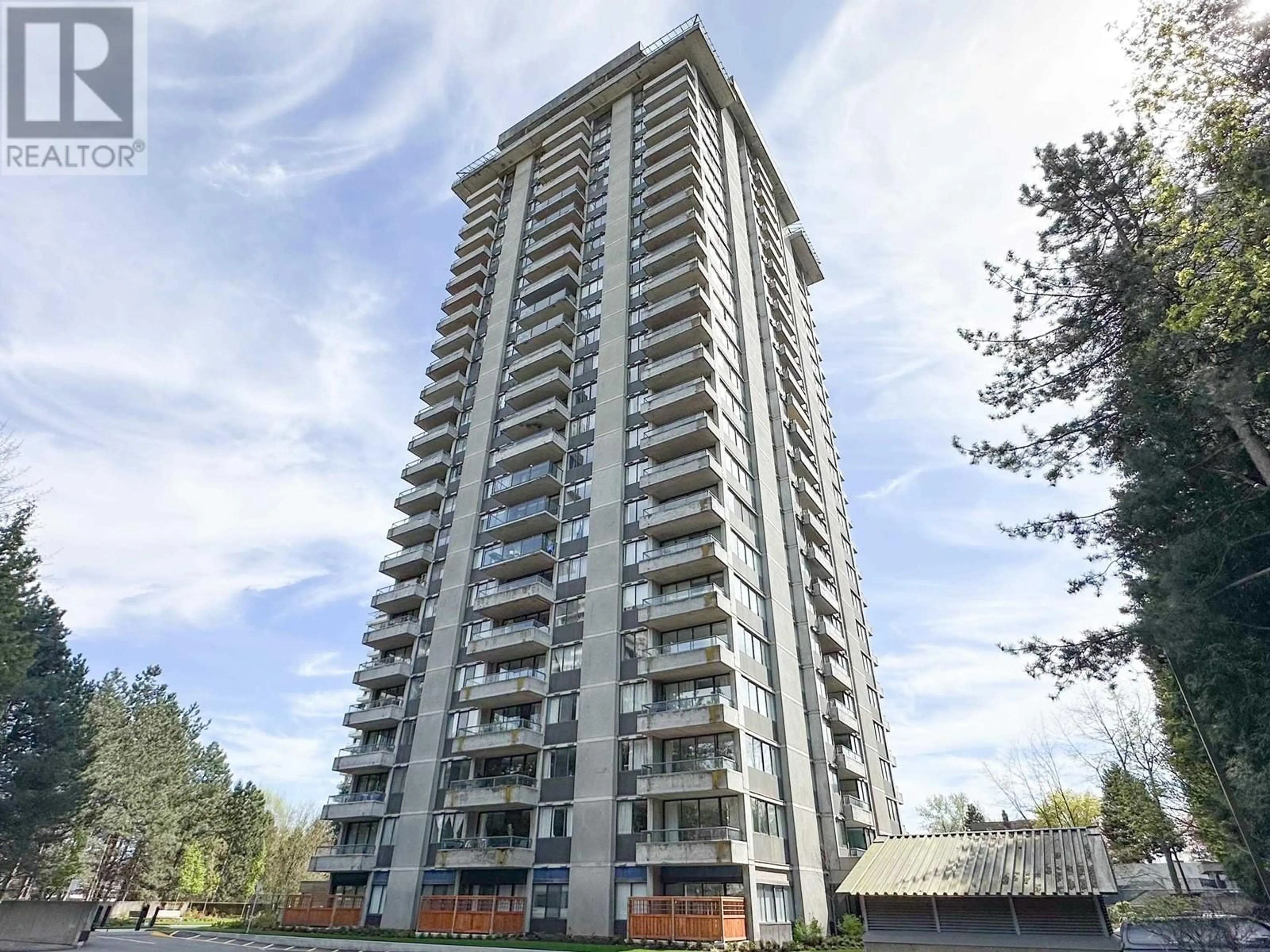 Unknown for 204 - 3970 CARRIGAN COURT, Burnaby British Columbia V3N4S5