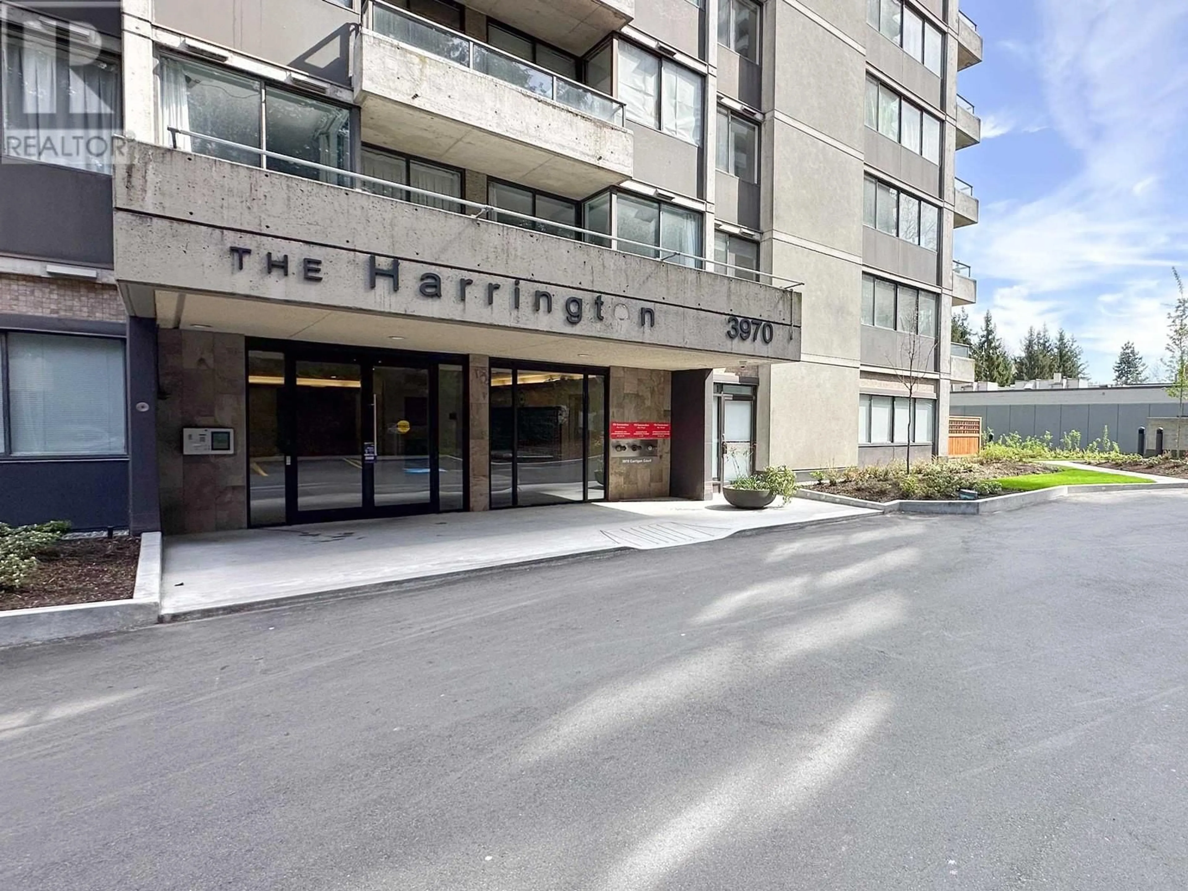 Unknown for 204 - 3970 CARRIGAN COURT, Burnaby British Columbia V3N4S5
