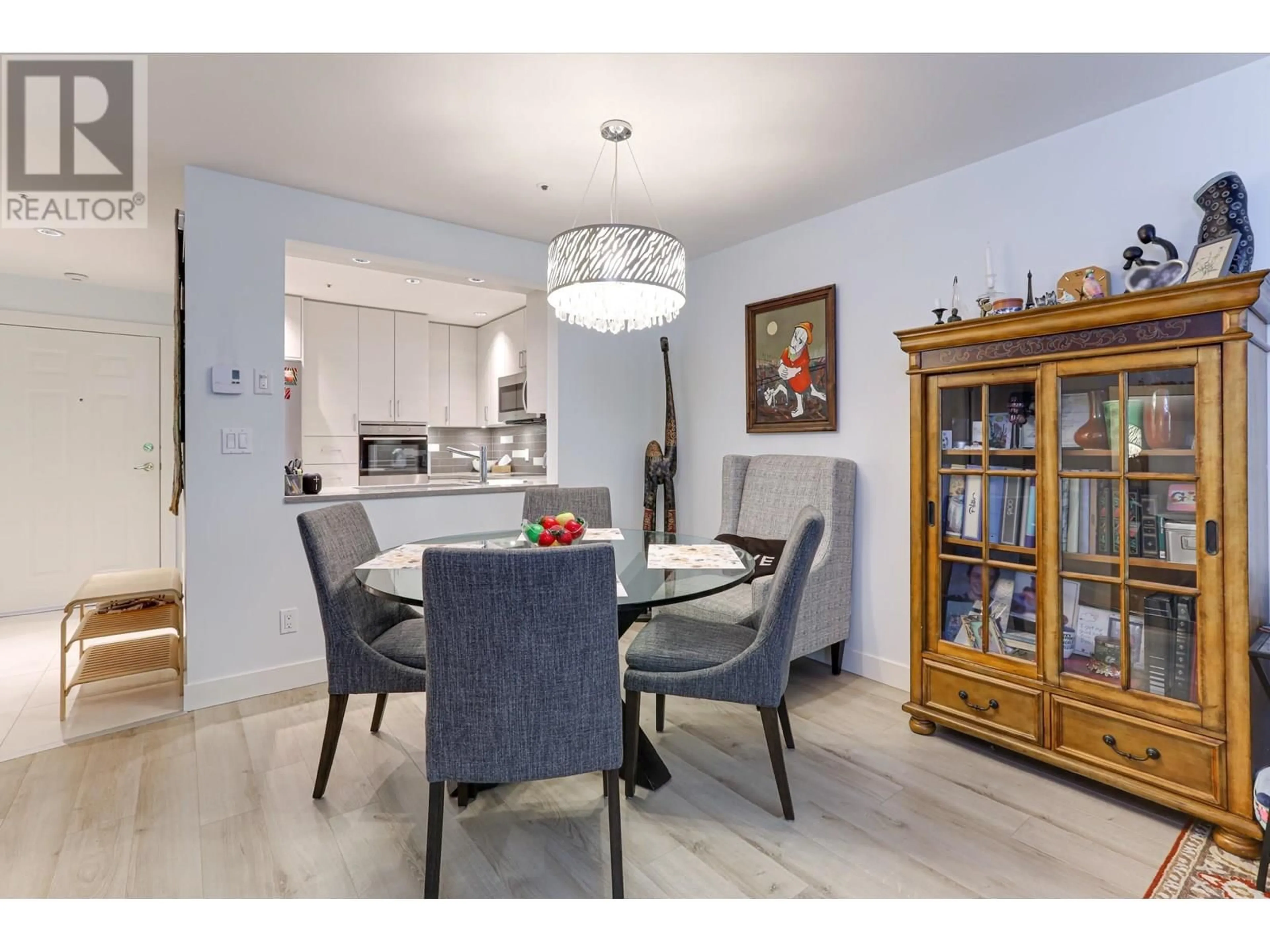 Dining room, wood/laminate floor for 114 - 2960 PRINCESS CRESCENT, Coquitlam British Columbia V3B7P2