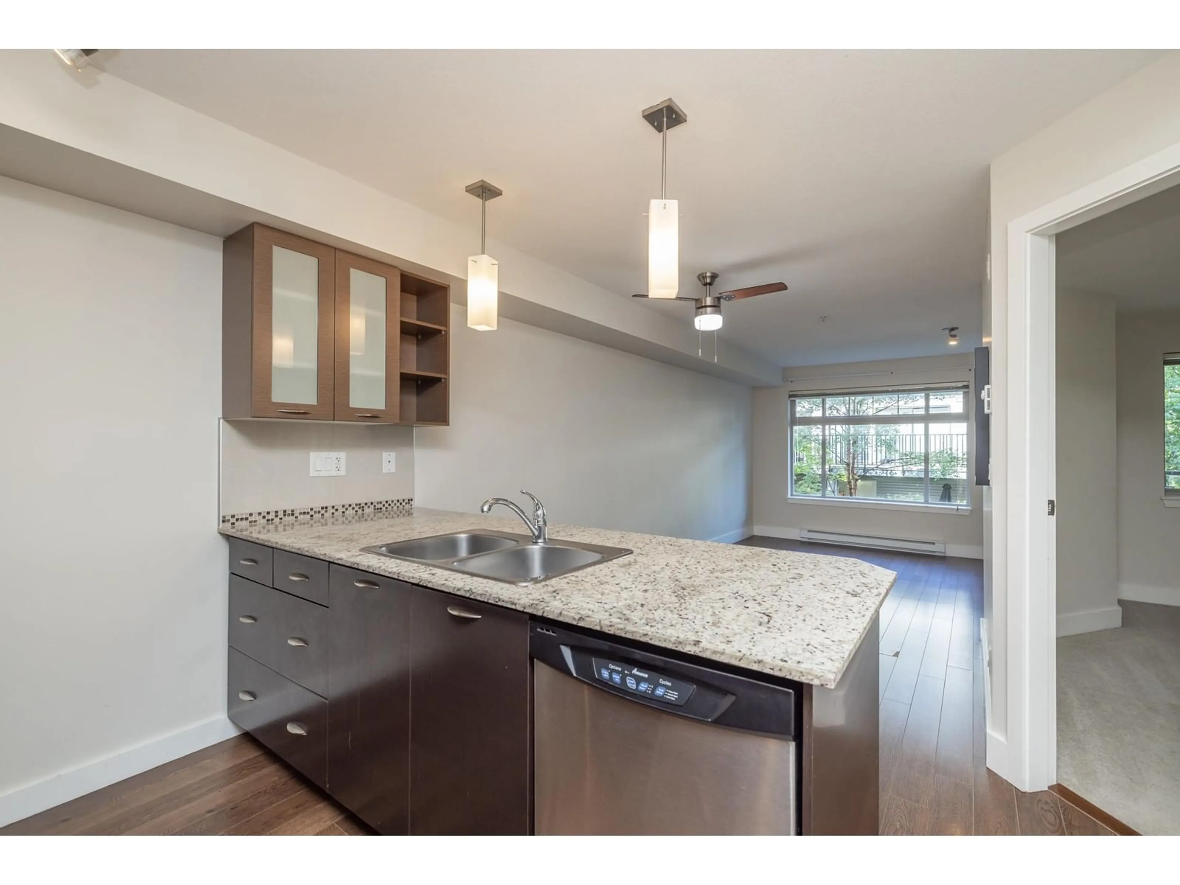 Open concept kitchen, unknown for 222 - 2233 MCKENZIE, Abbotsford British Columbia V2S4A1