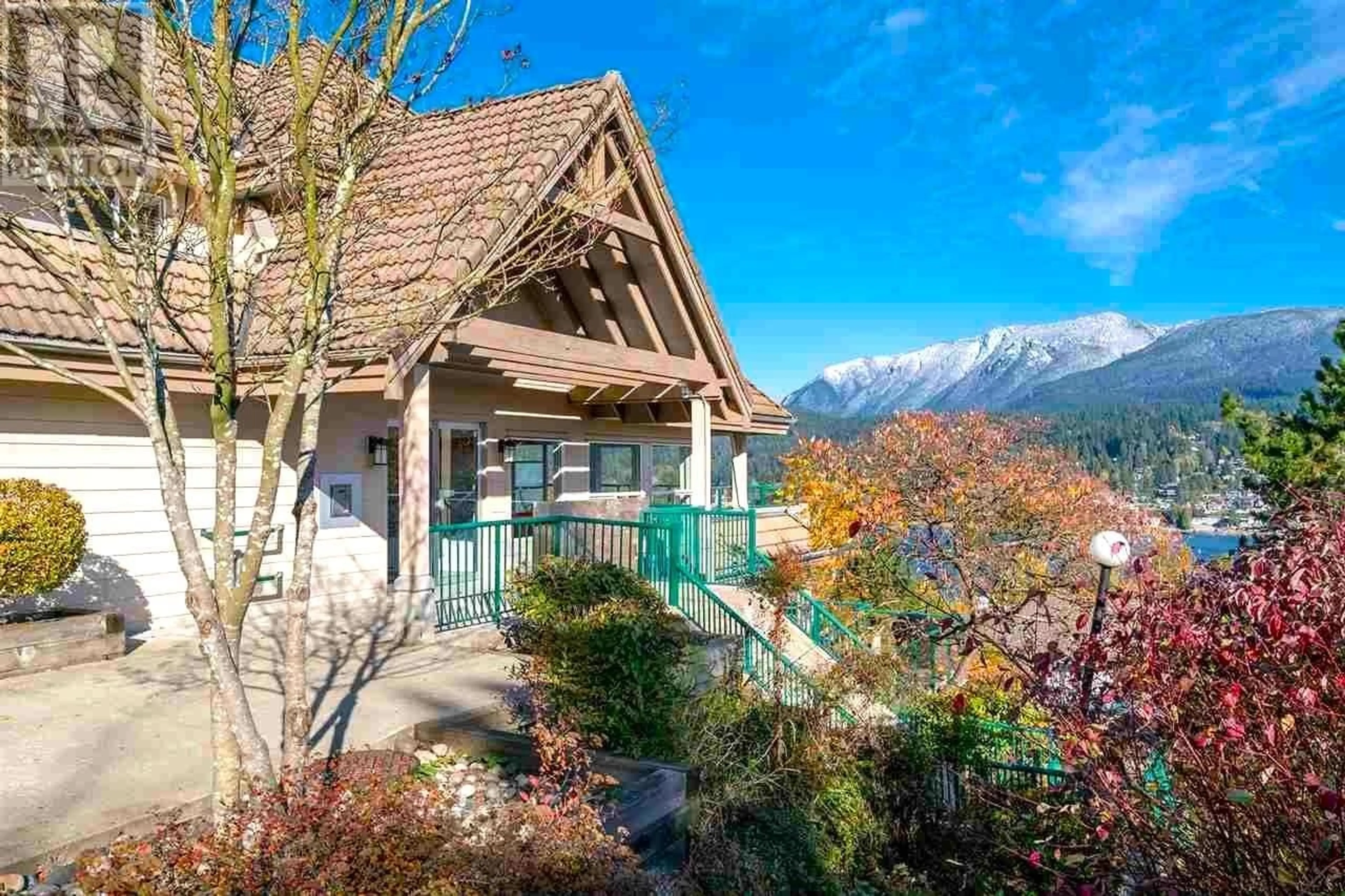 Patio, mountain view for 311 - 121 SHORELINE CIRCLE, Port Moody British Columbia V3H5G2