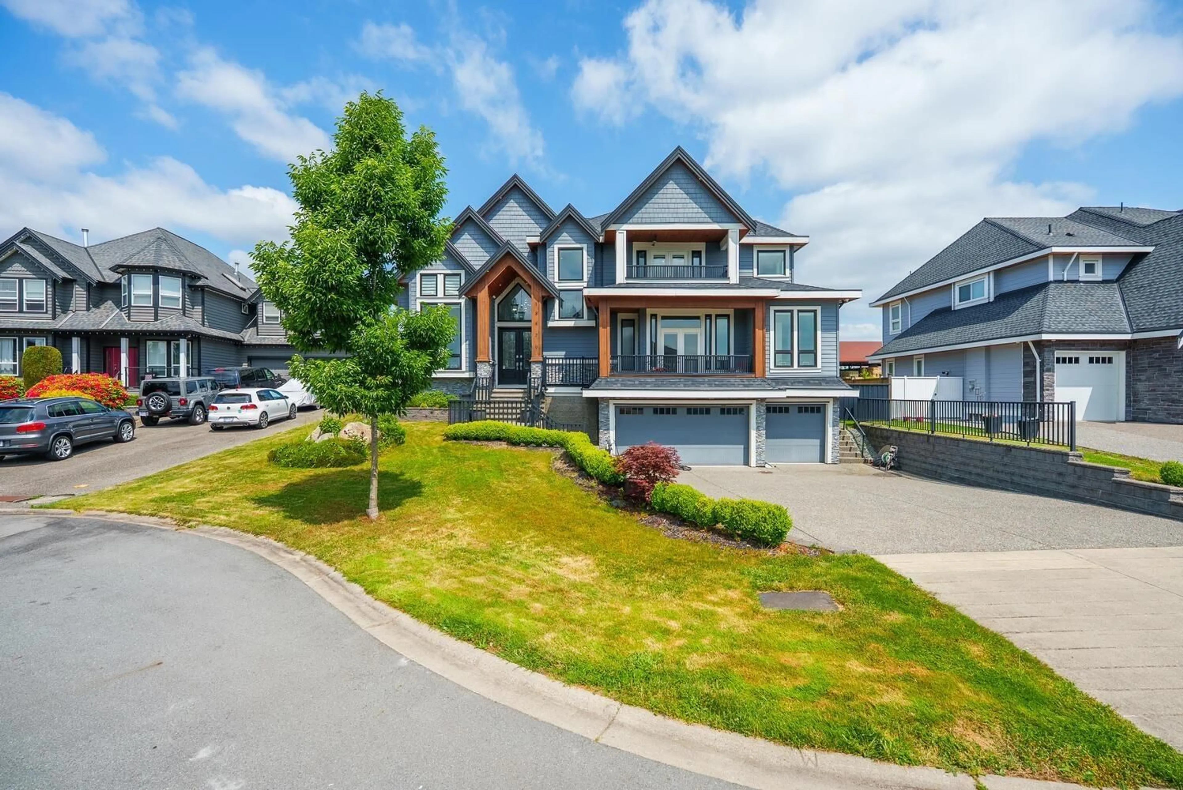 A pic from outside/outdoor area/front of a property/back of a property/a pic from drone, unknown for 18679 54A, Surrey British Columbia V3S8R7