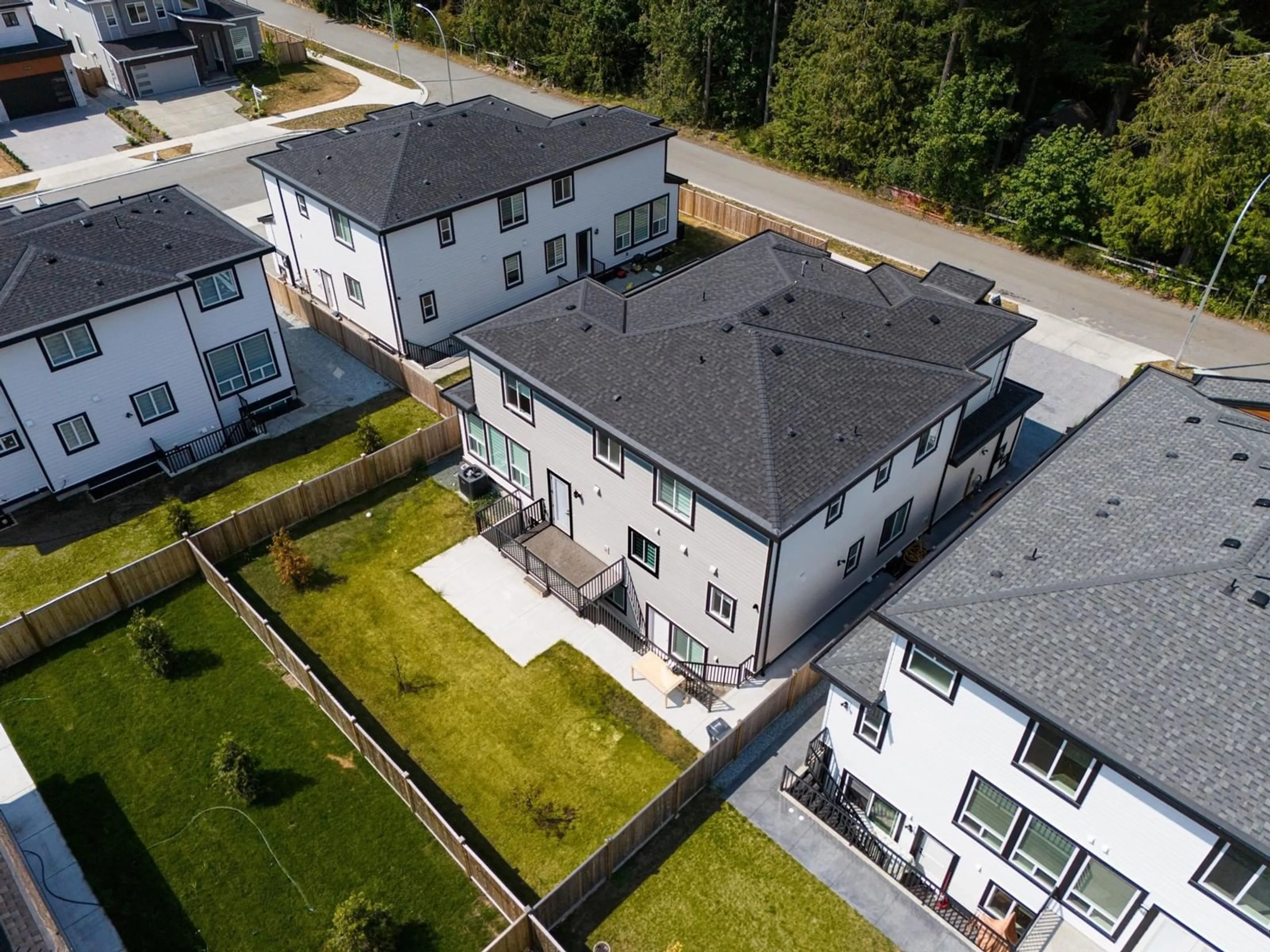 A pic from outside/outdoor area/front of a property/back of a property/a pic from drone, street for 2731 201, Langley British Columbia V2Z0B6