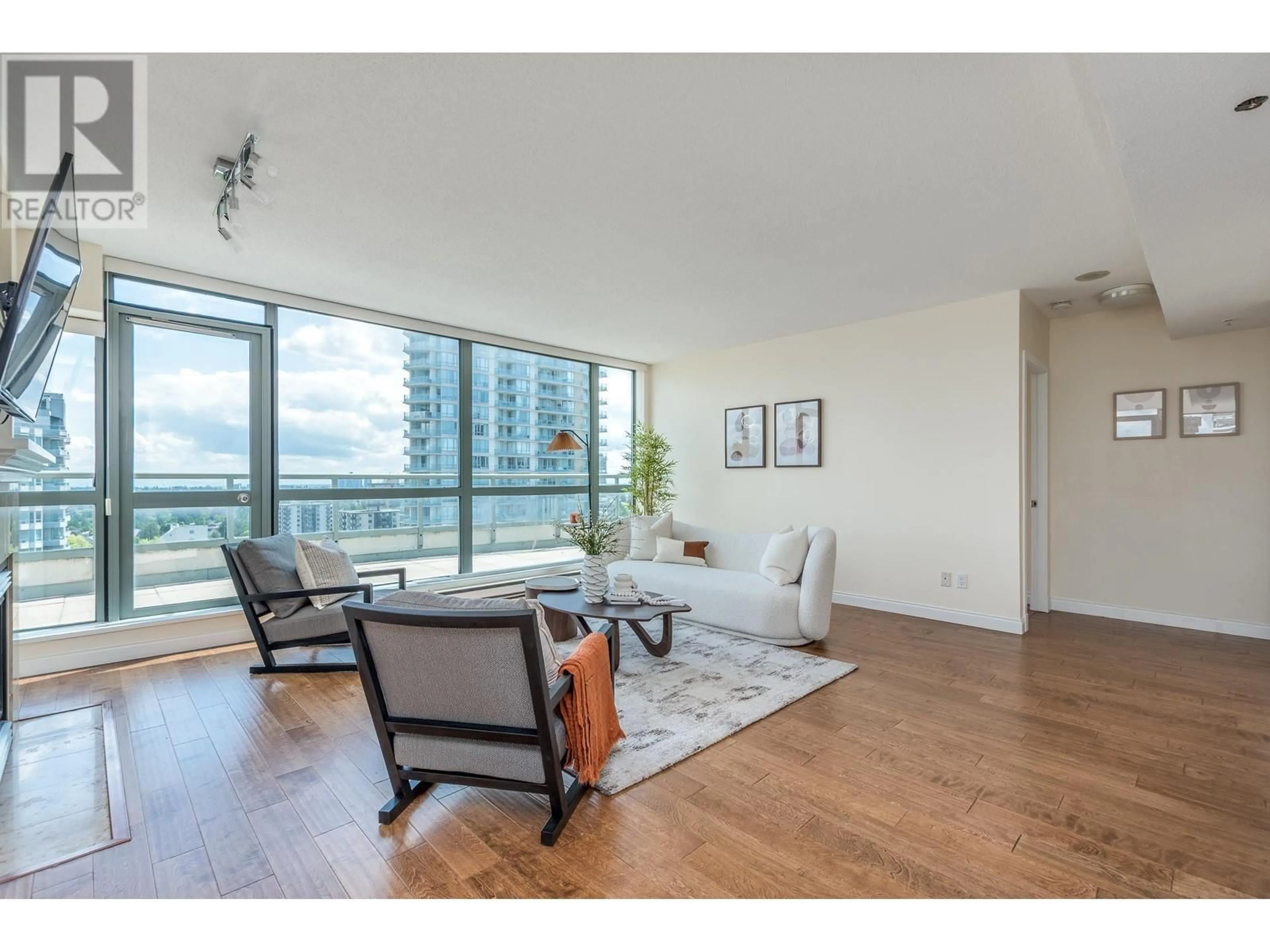 Living room with furniture, wood/laminate floor for 1702 - 4788 HAZEL STREET, Burnaby British Columbia V5H4V9