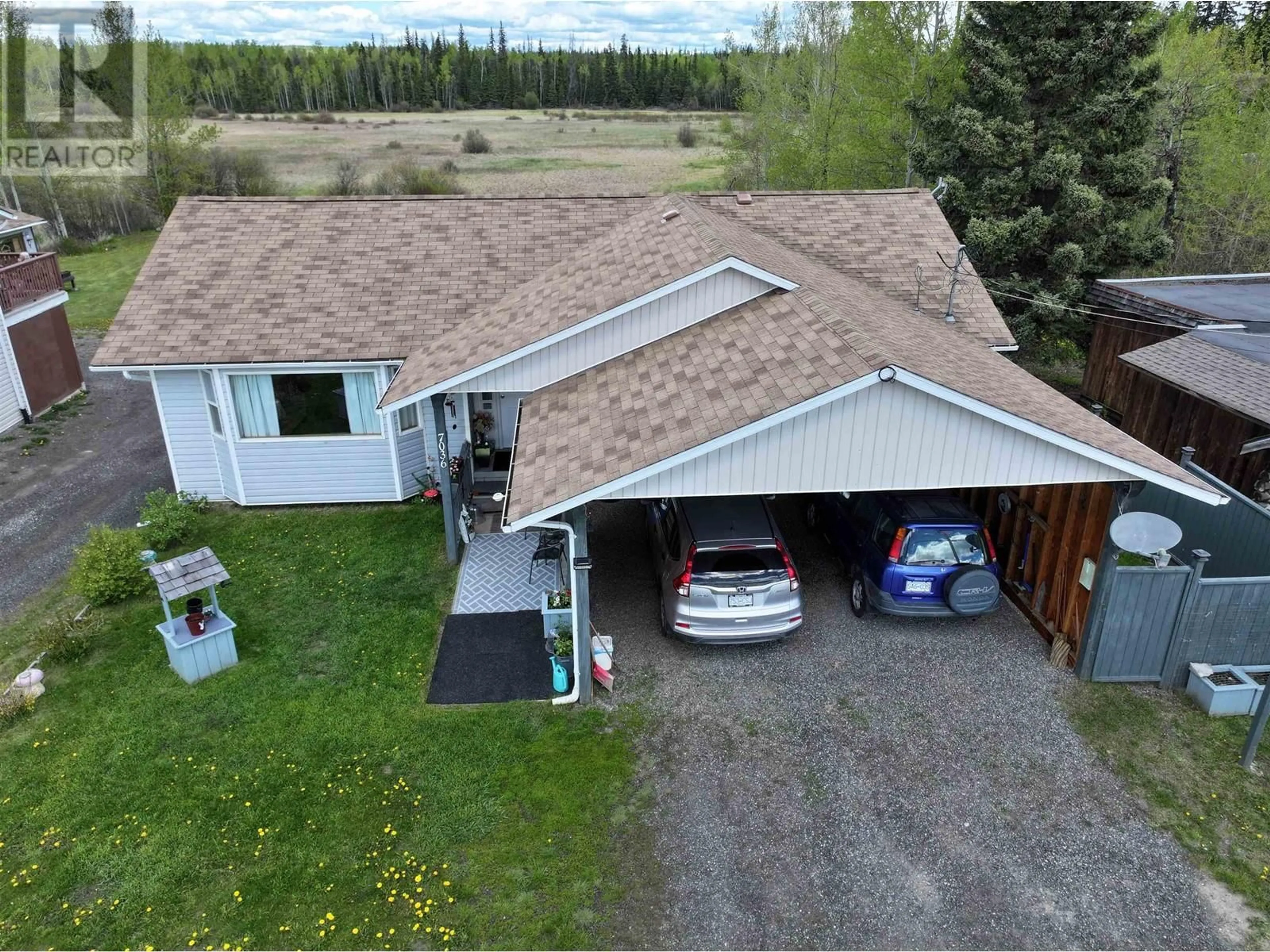 A pic from outside/outdoor area/front of a property/back of a property/a pic from drone, unknown for 7036 93 MILE FRONTAGE ROAD, 100 Mile House British Columbia V0K2E2