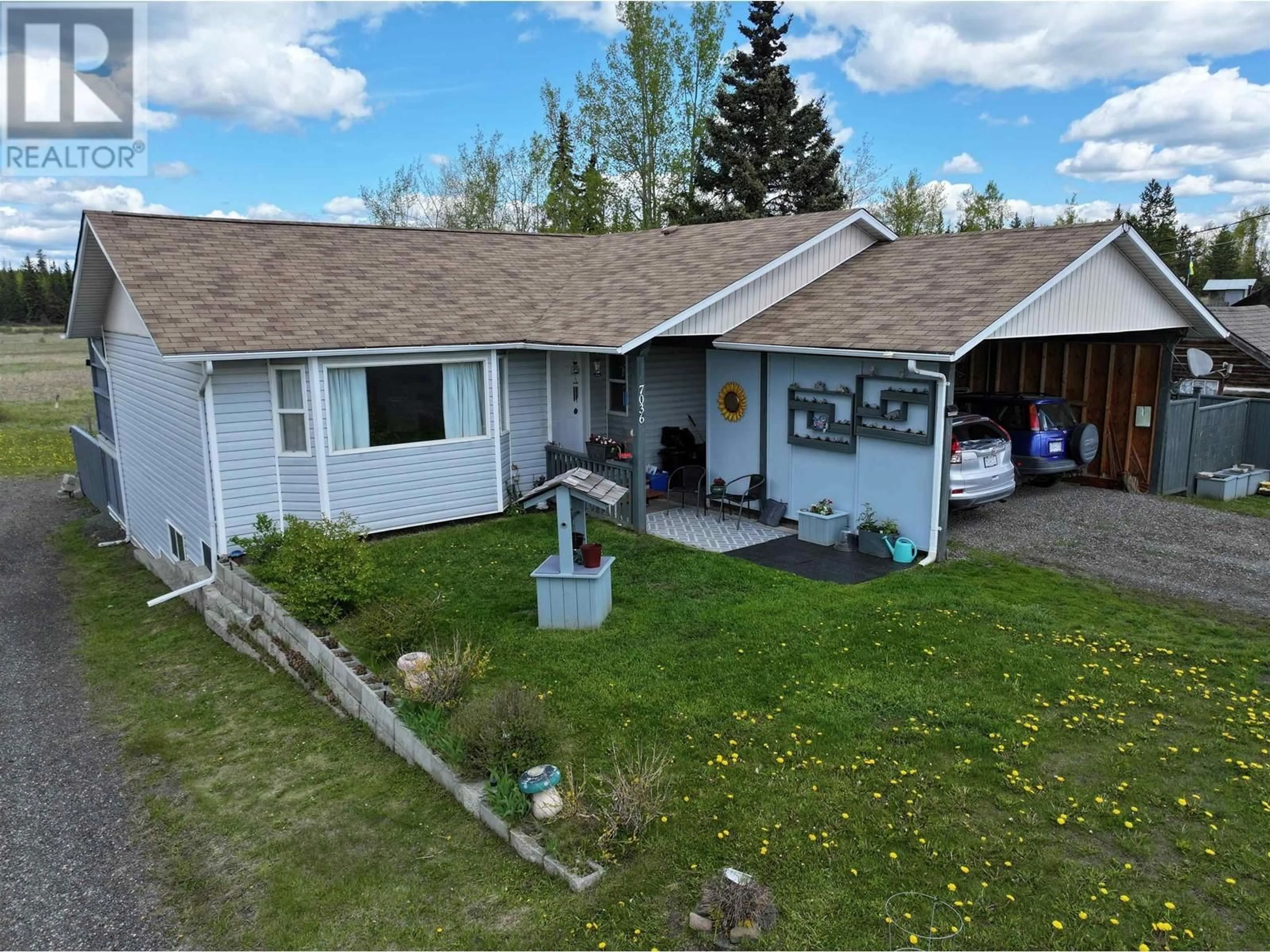 A pic from outside/outdoor area/front of a property/back of a property/a pic from drone, street for 7036 93 MILE FRONTAGE ROAD, 100 Mile House British Columbia V0K2E2