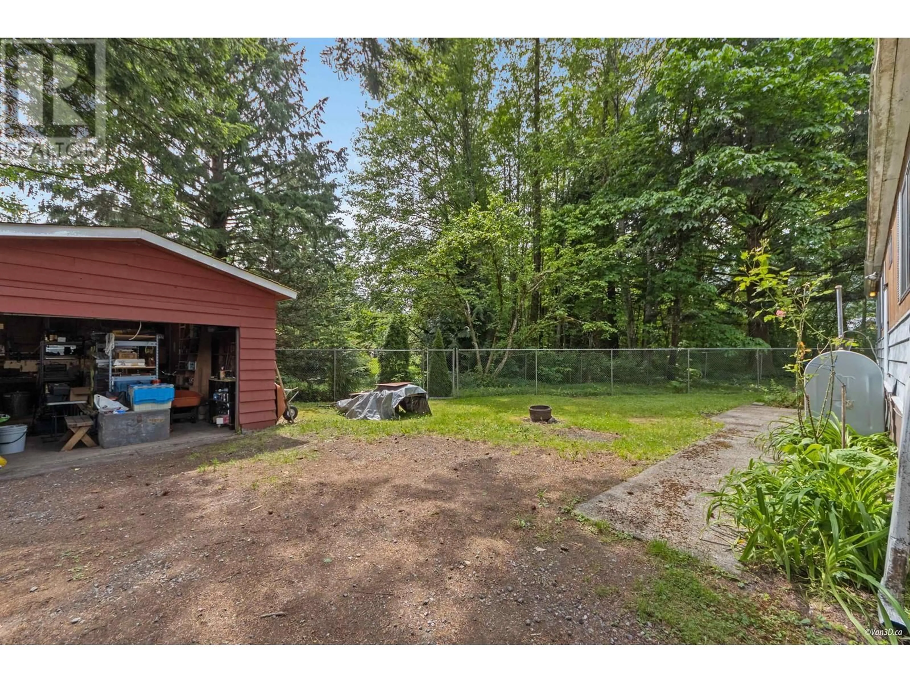 Shed for 25 BRACKEN PARKWAY, Squamish British Columbia V0N1H0
