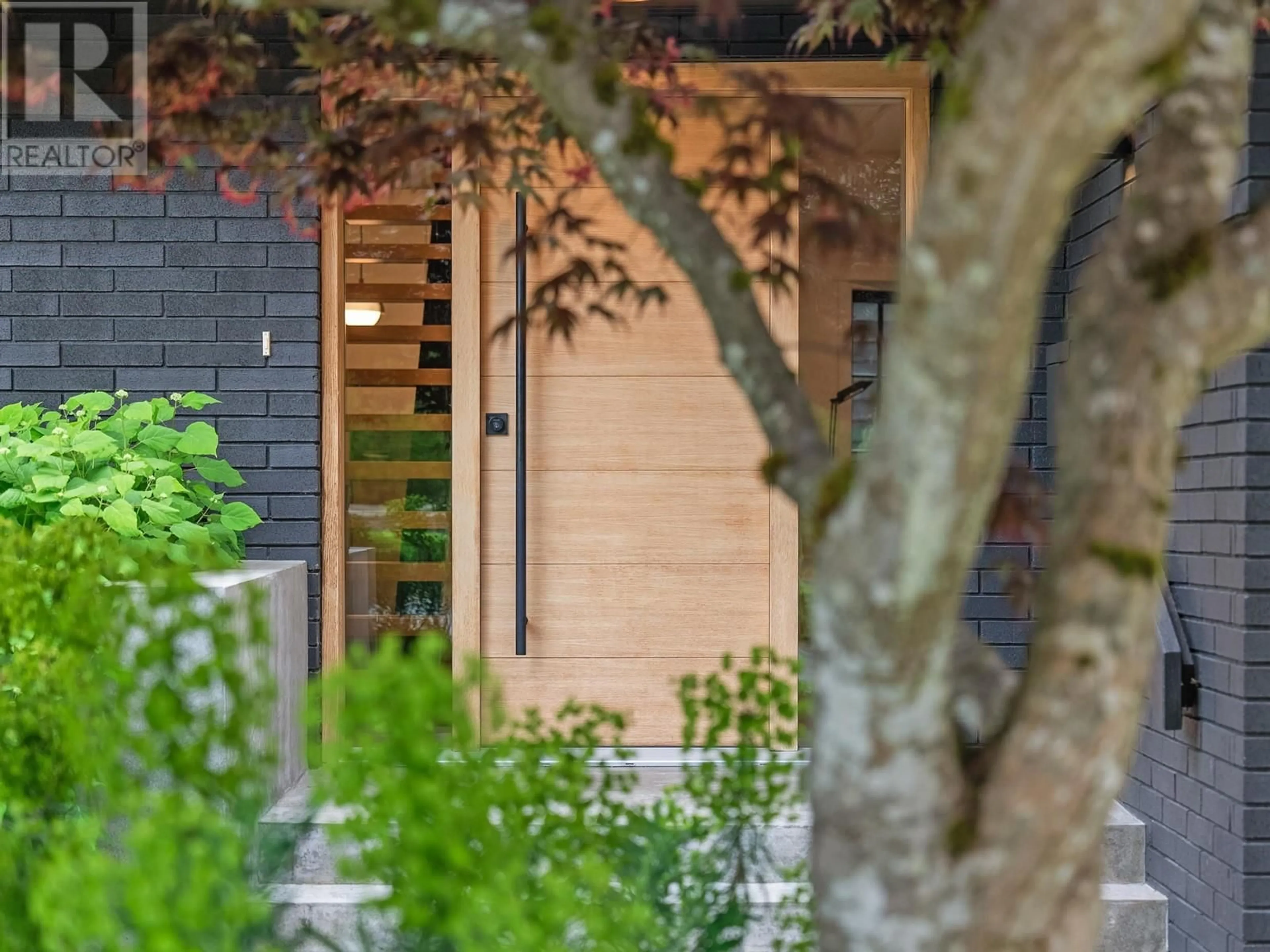 Home with brick exterior material, street for 5185 ALDERFEILD PLACE, West Vancouver British Columbia V7W2W7