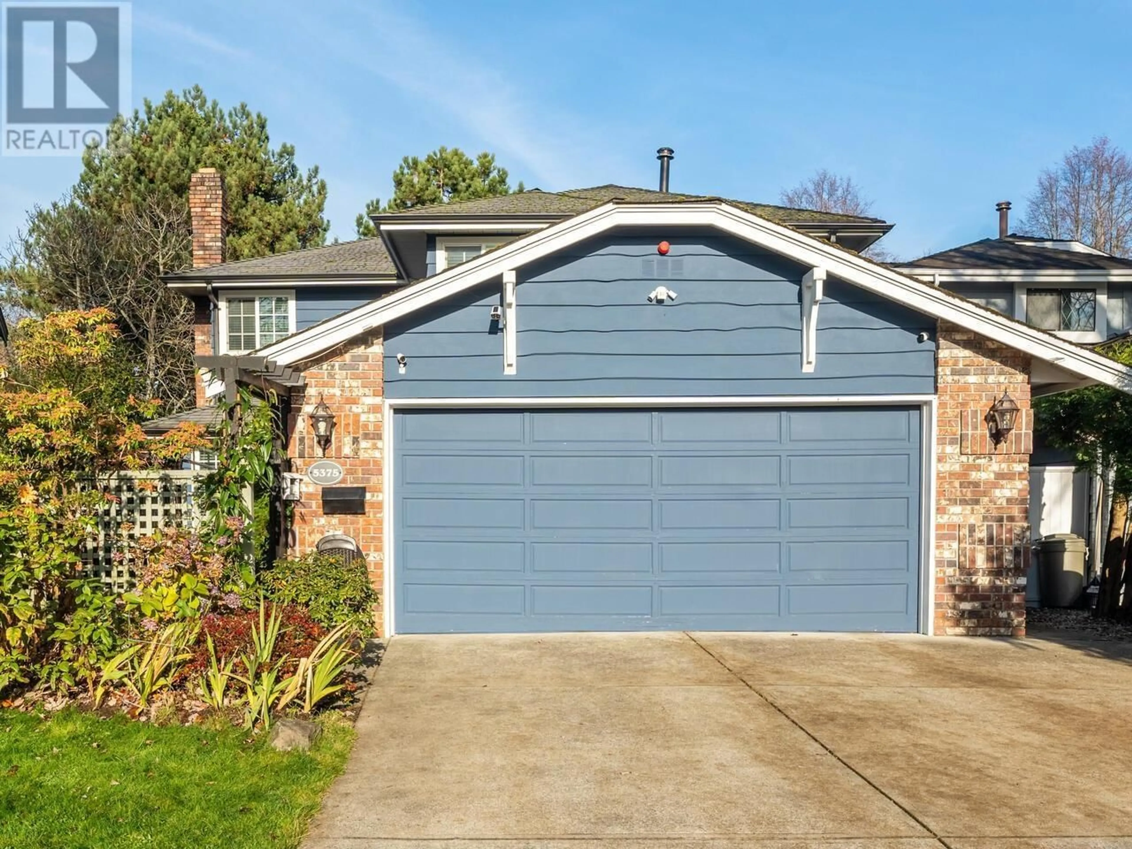 Home with vinyl exterior material, street for 5375 OPAL PLACE, Richmond British Columbia V7C5B4
