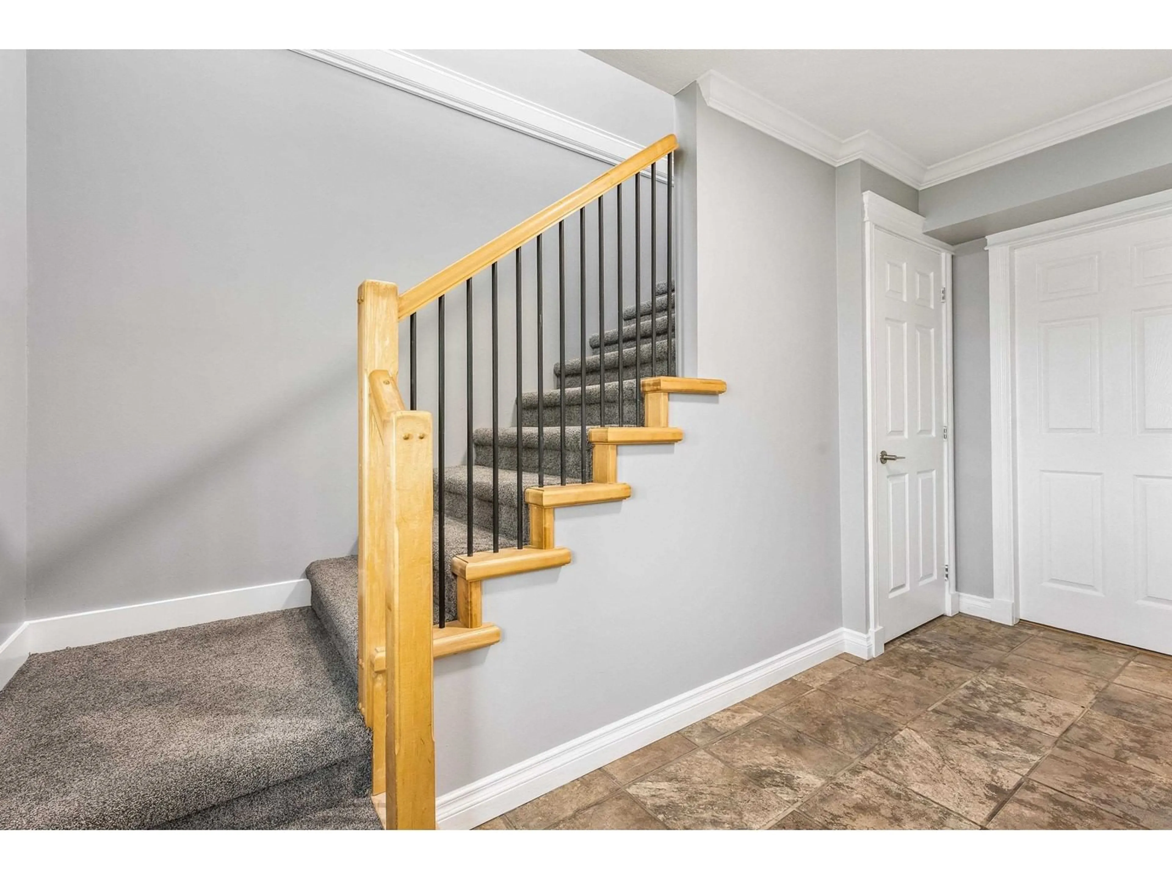 Stairs for 5772 JANIS STREET, Chilliwack British Columbia V2R3H6