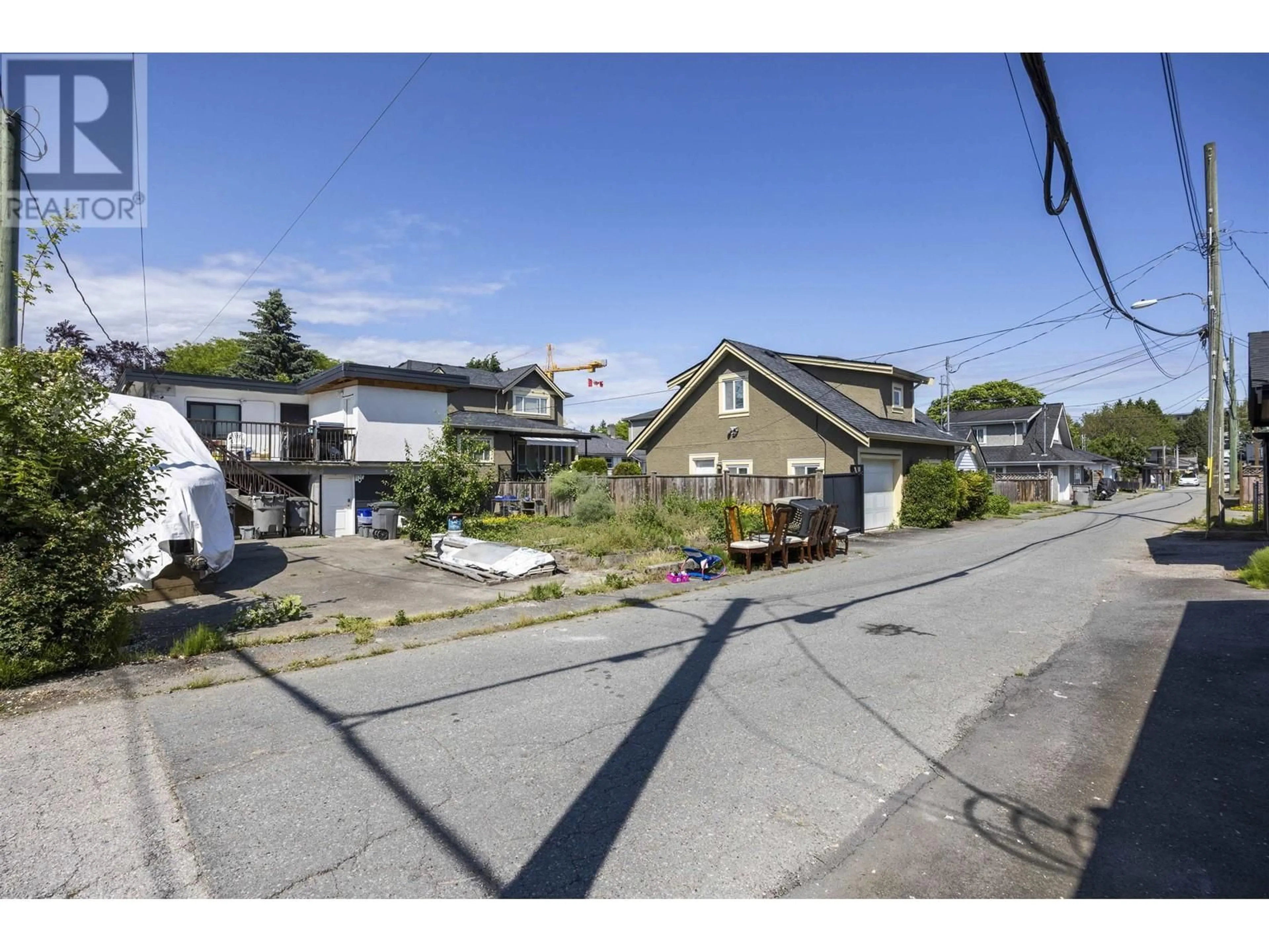 A pic from outside/outdoor area/front of a property/back of a property/a pic from drone, street for 4198 ST. GEORGE STREET, Vancouver British Columbia V5V0C2