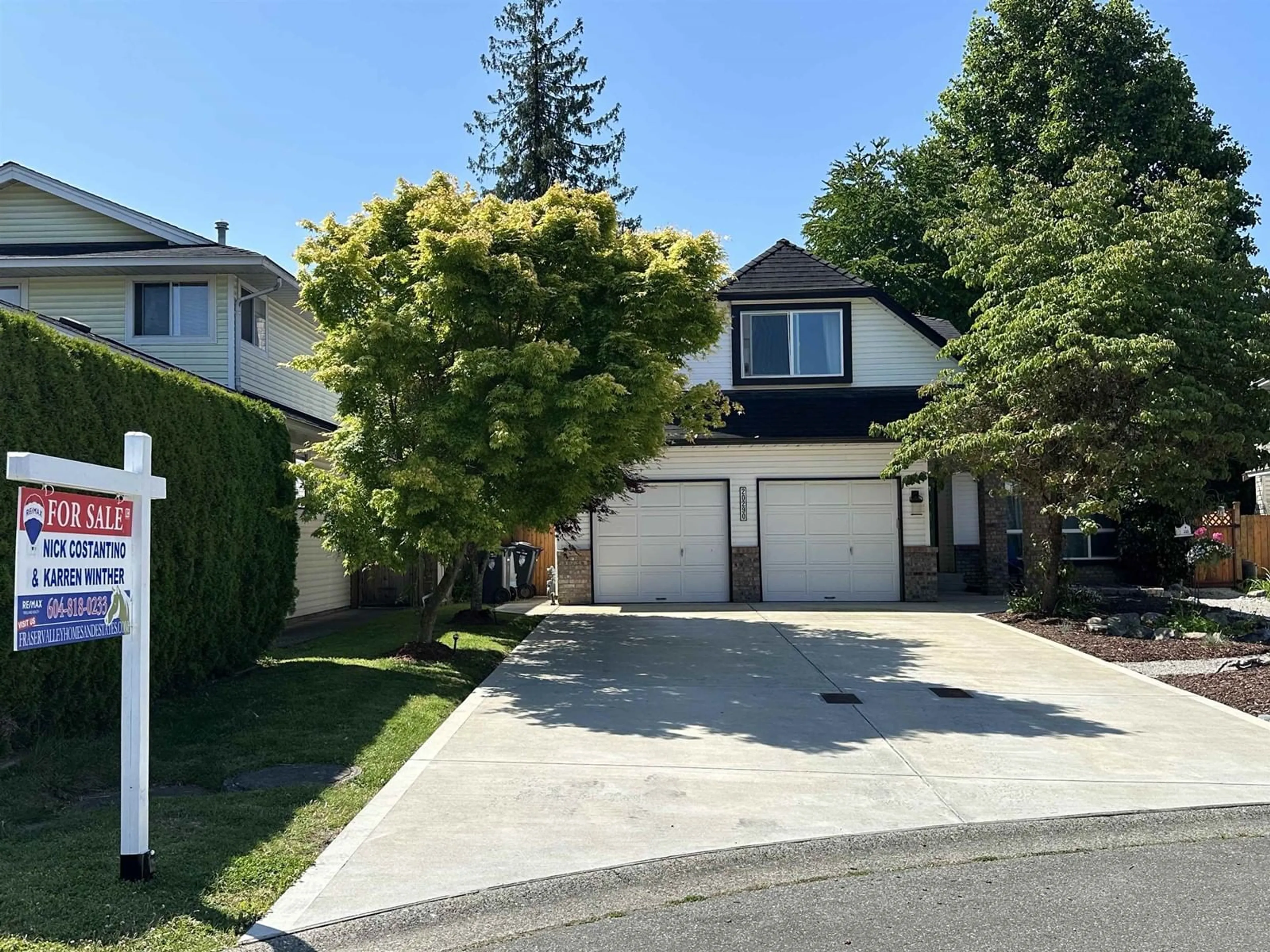 Home with vinyl exterior material, street for 20290 94A, Langley British Columbia V1M1G2