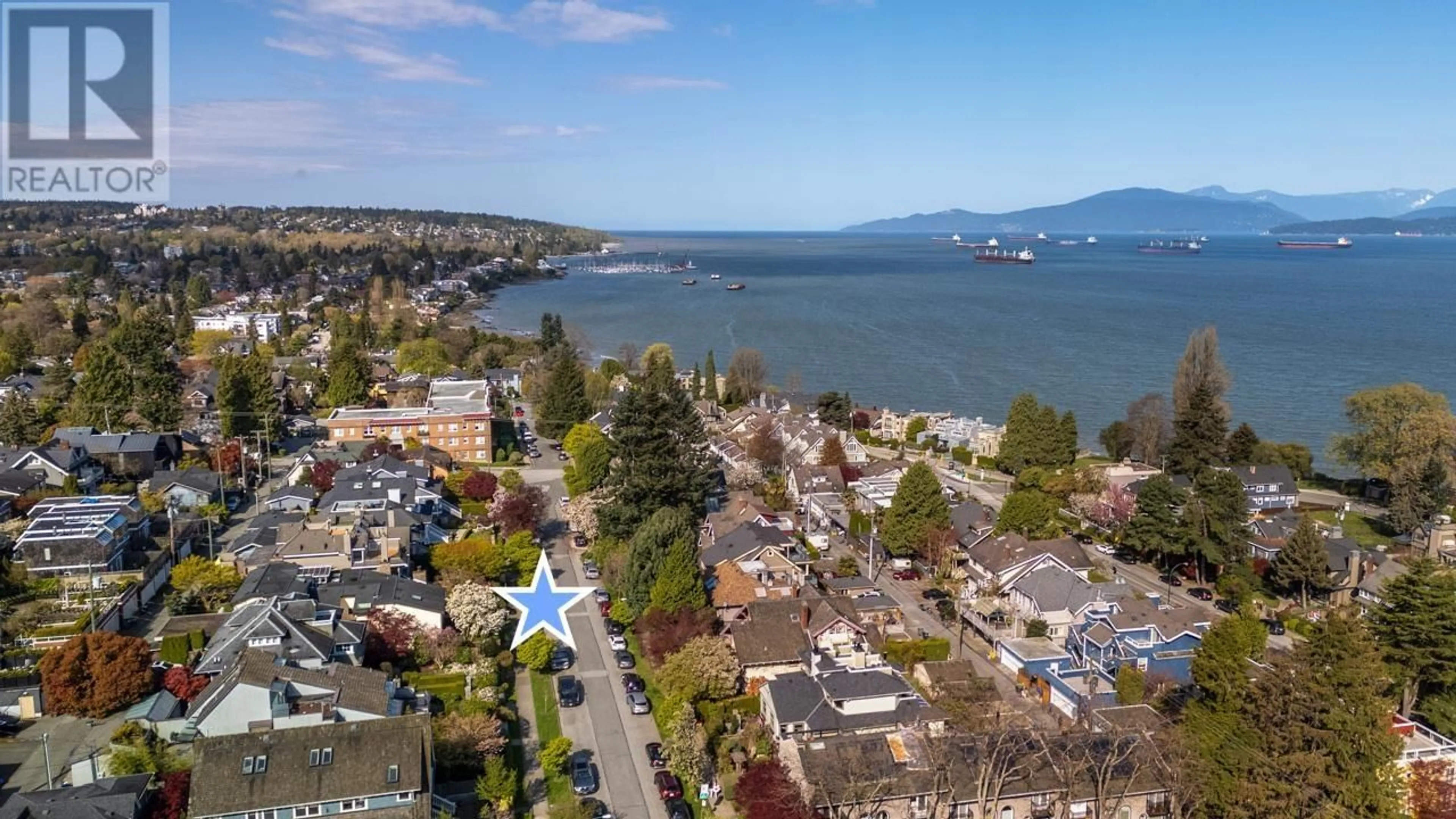 A pic from outside/outdoor area/front of a property/back of a property/a pic from drone, water/lake/river/ocean view for 2542 YORK AVENUE, Vancouver British Columbia V6K1E3