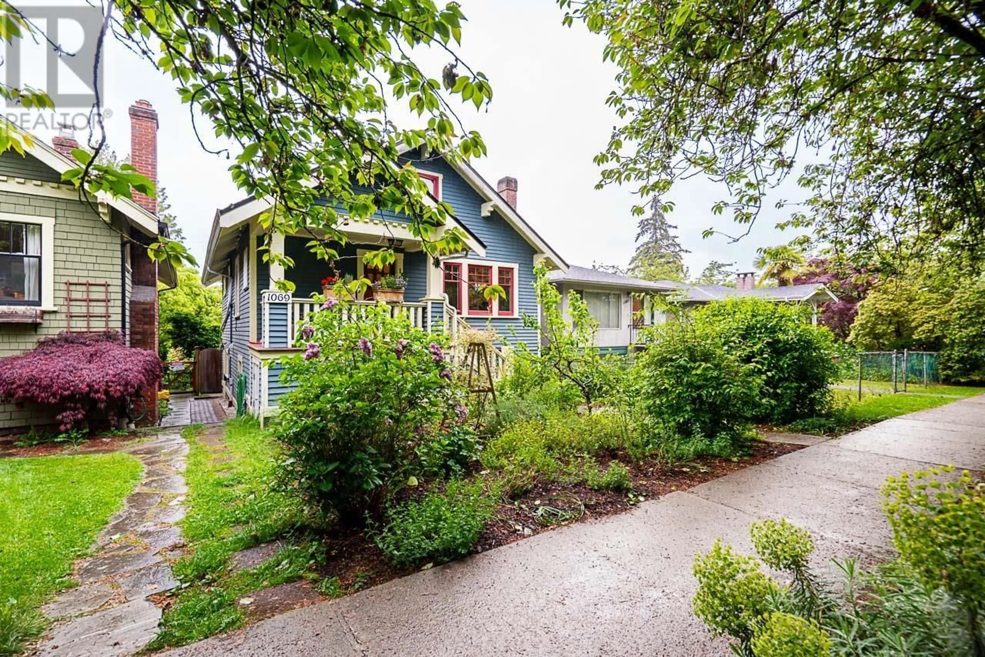 Unknown for 1071 10TH AVENUE, Vancouver British Columbia V5T2B4