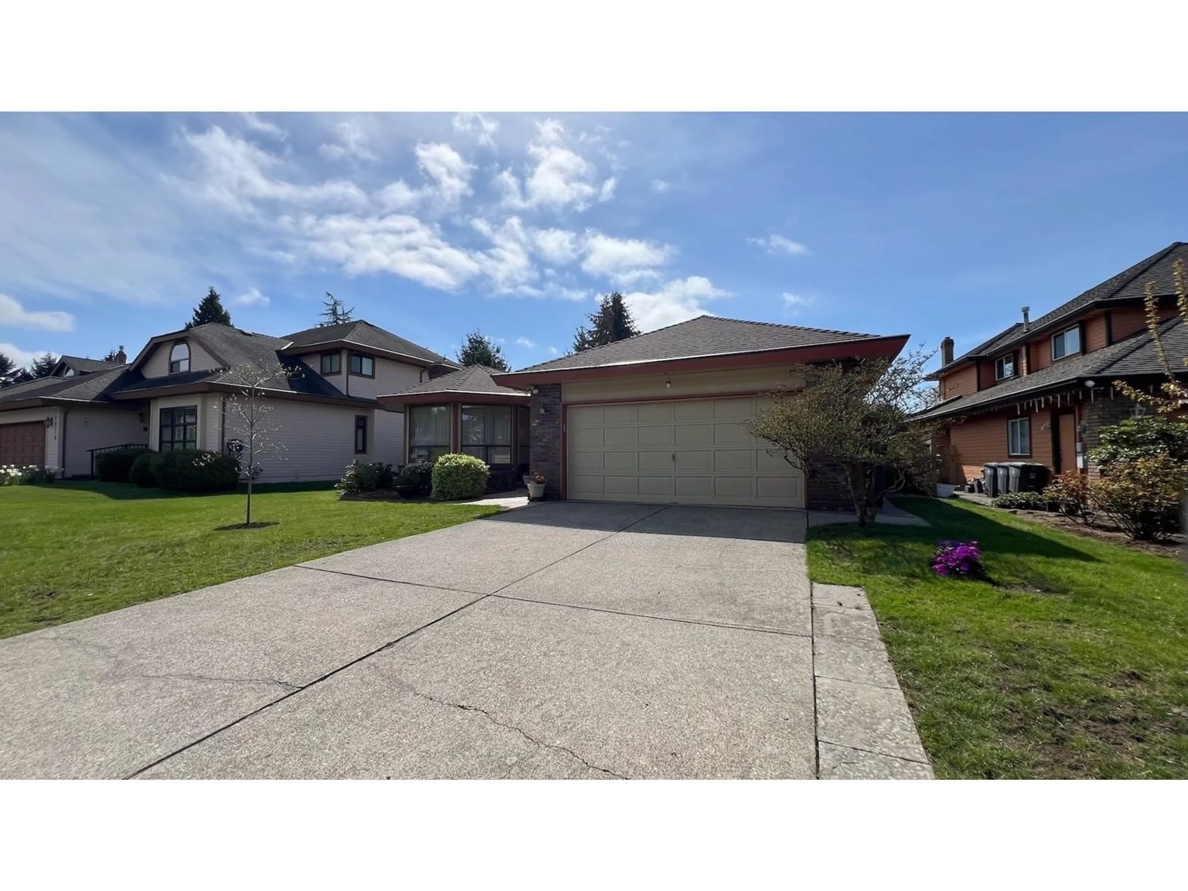 A pic from outside/outdoor area/front of a property/back of a property/a pic from drone, street for 14962 20A, Surrey British Columbia V4A8G2