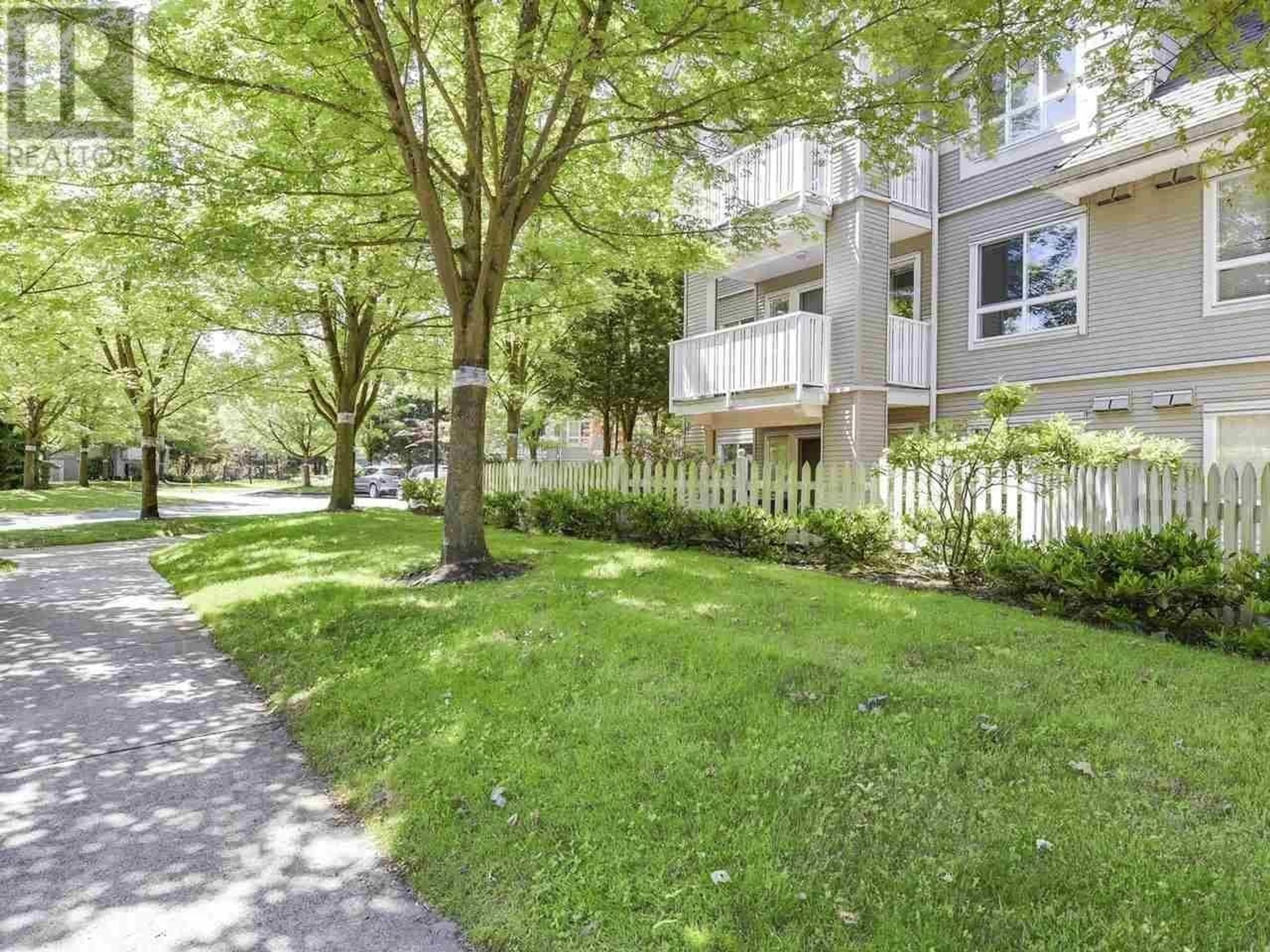 Patio, street for 207 - 8060 JONES ROAD, Richmond British Columbia V6Y4K5