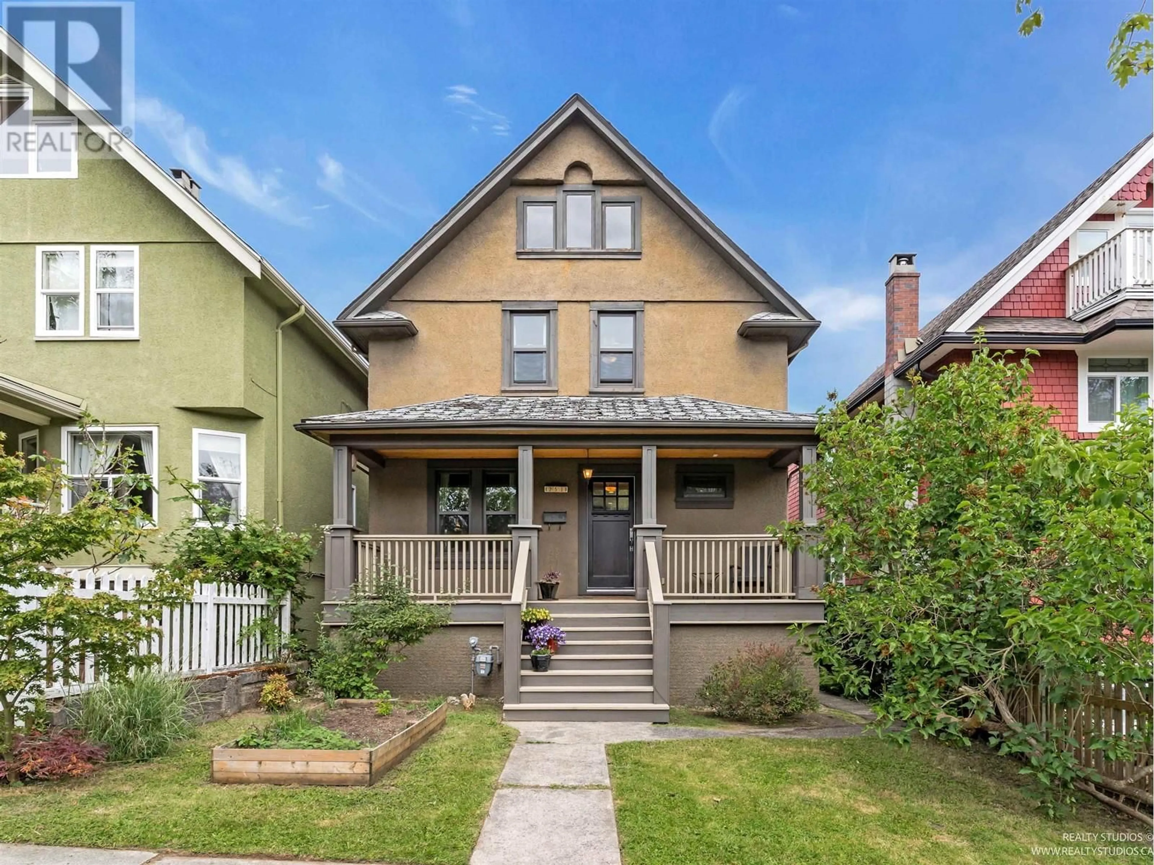 Unknown for 251 21ST AVENUE, Vancouver British Columbia V5V1P9