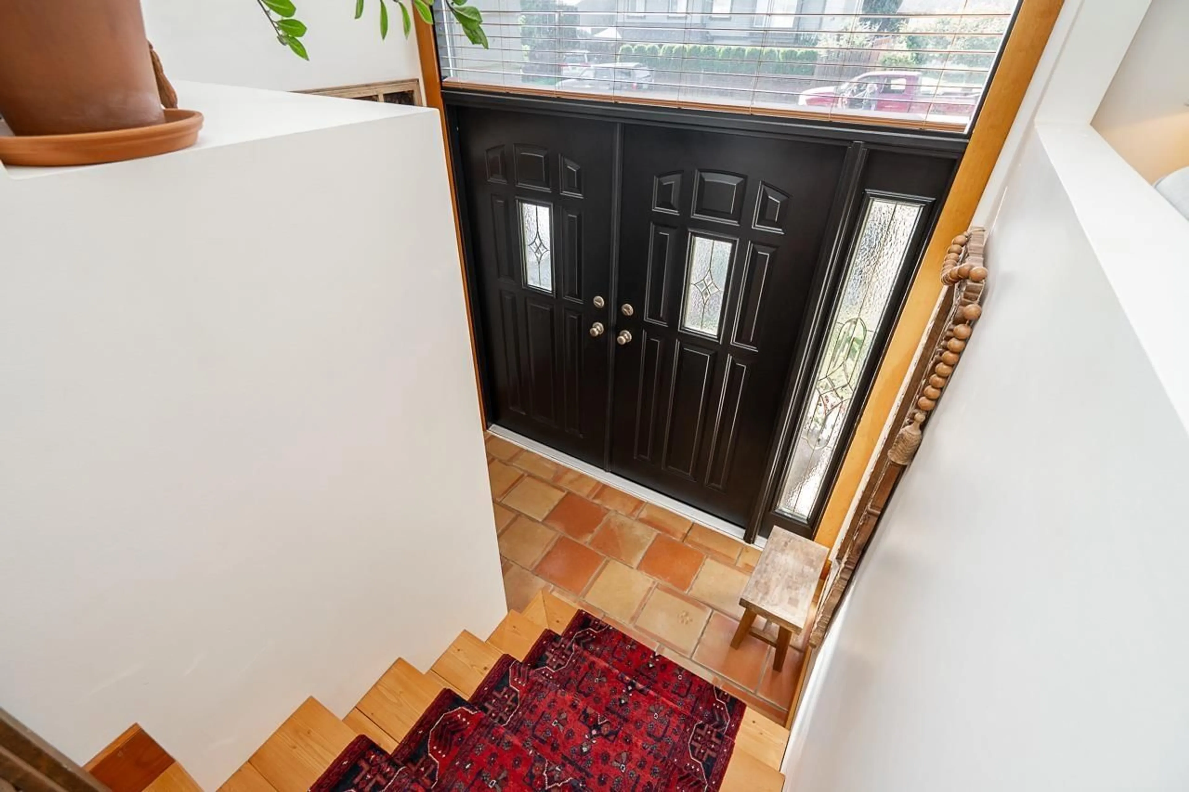 Indoor entryway for 8174 SUMAC, Mission British Columbia V2V5R6