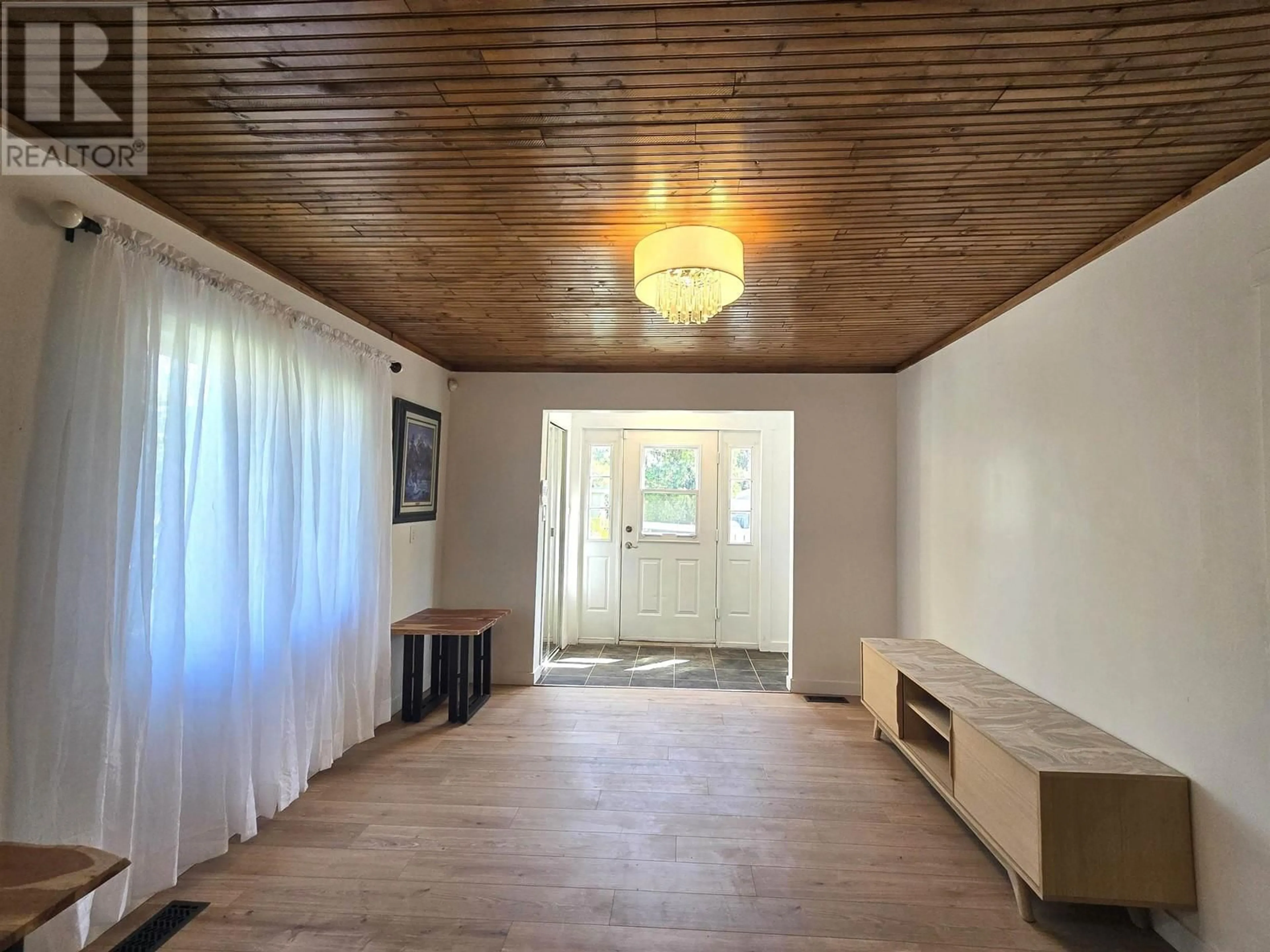 A pic of a room for 443 HARTLEY STREET, Quesnel British Columbia V2J1W7