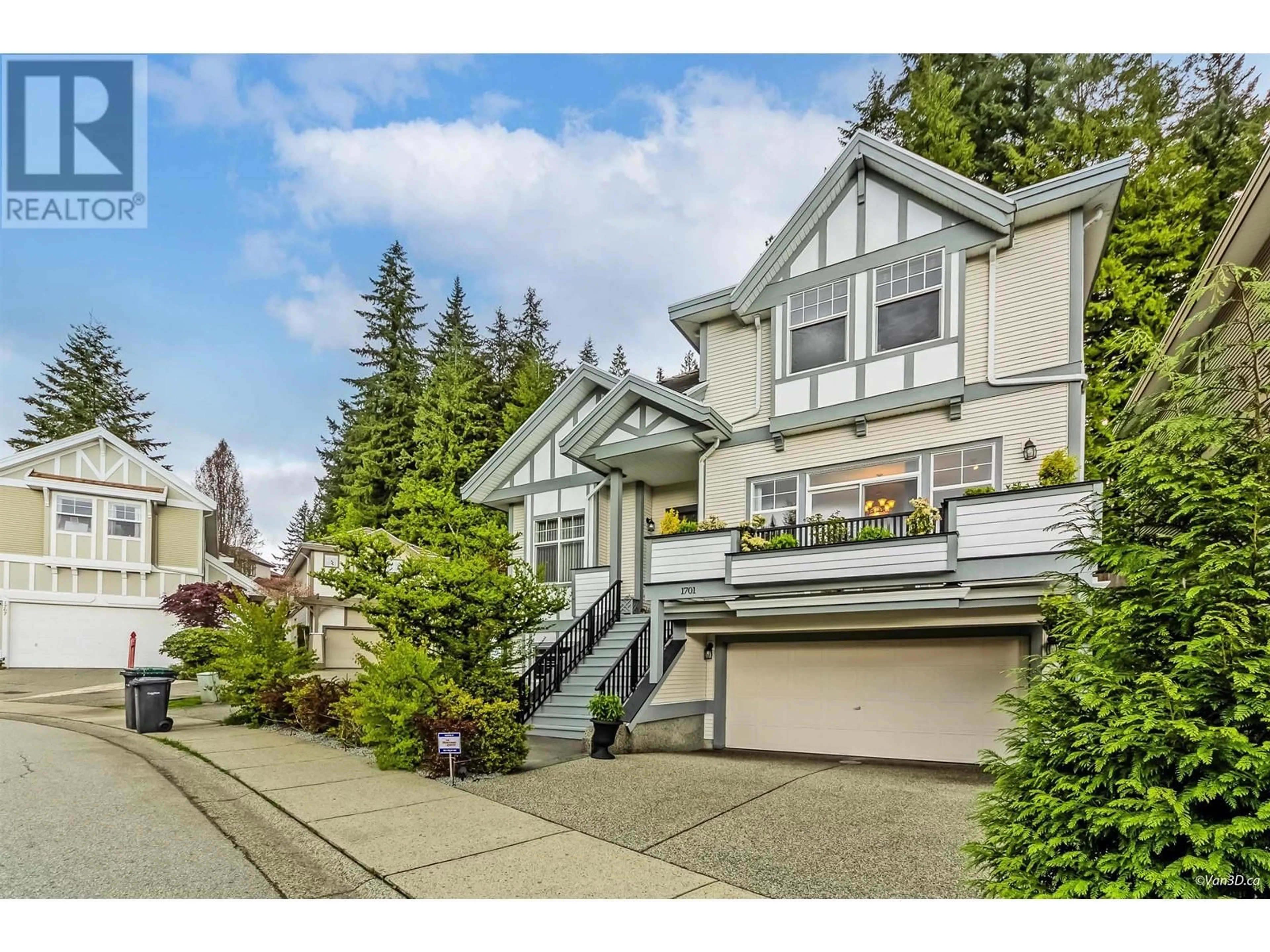 Home with vinyl exterior material, street for 1701 ARBUTUS PLACE, Coquitlam British Columbia V3E3K2