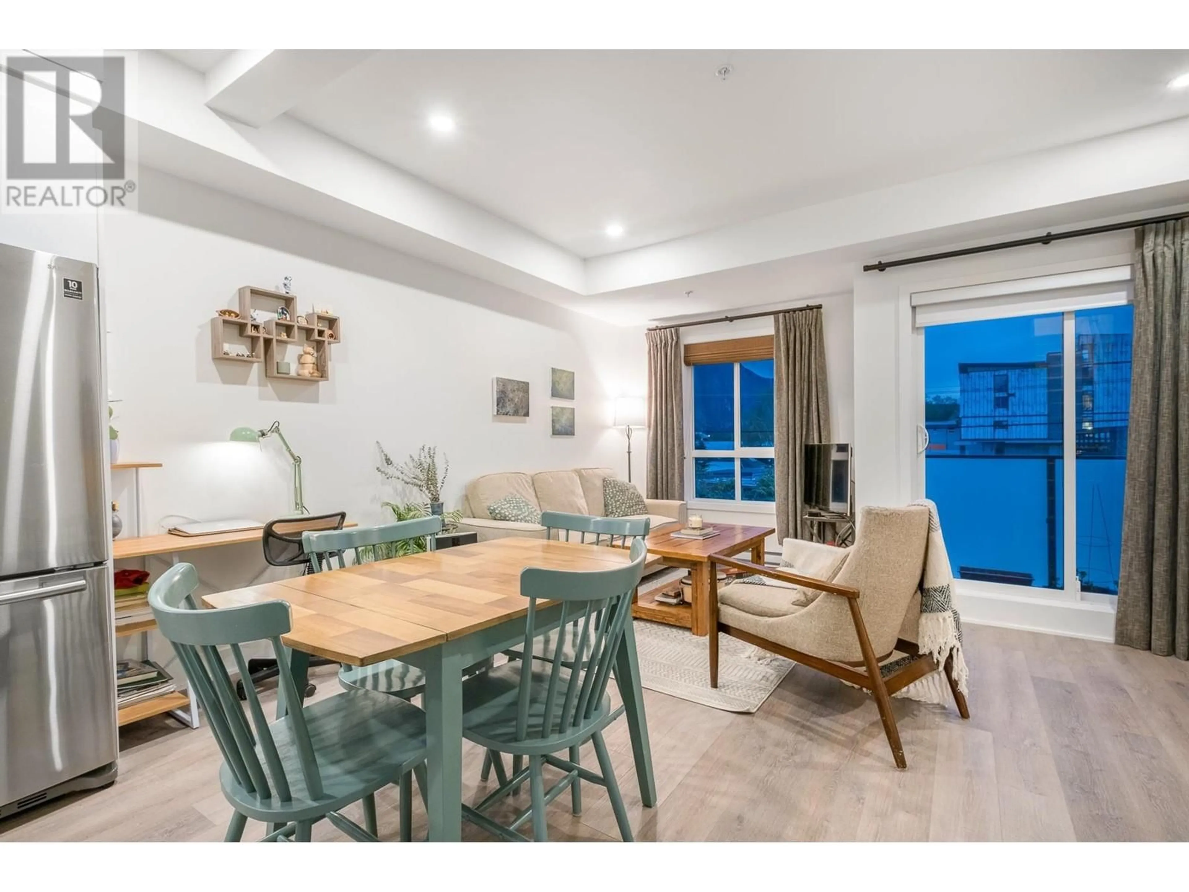 Unknown for 203 - 37808 THIRD AVENUE, Squamish British Columbia V8B1B9