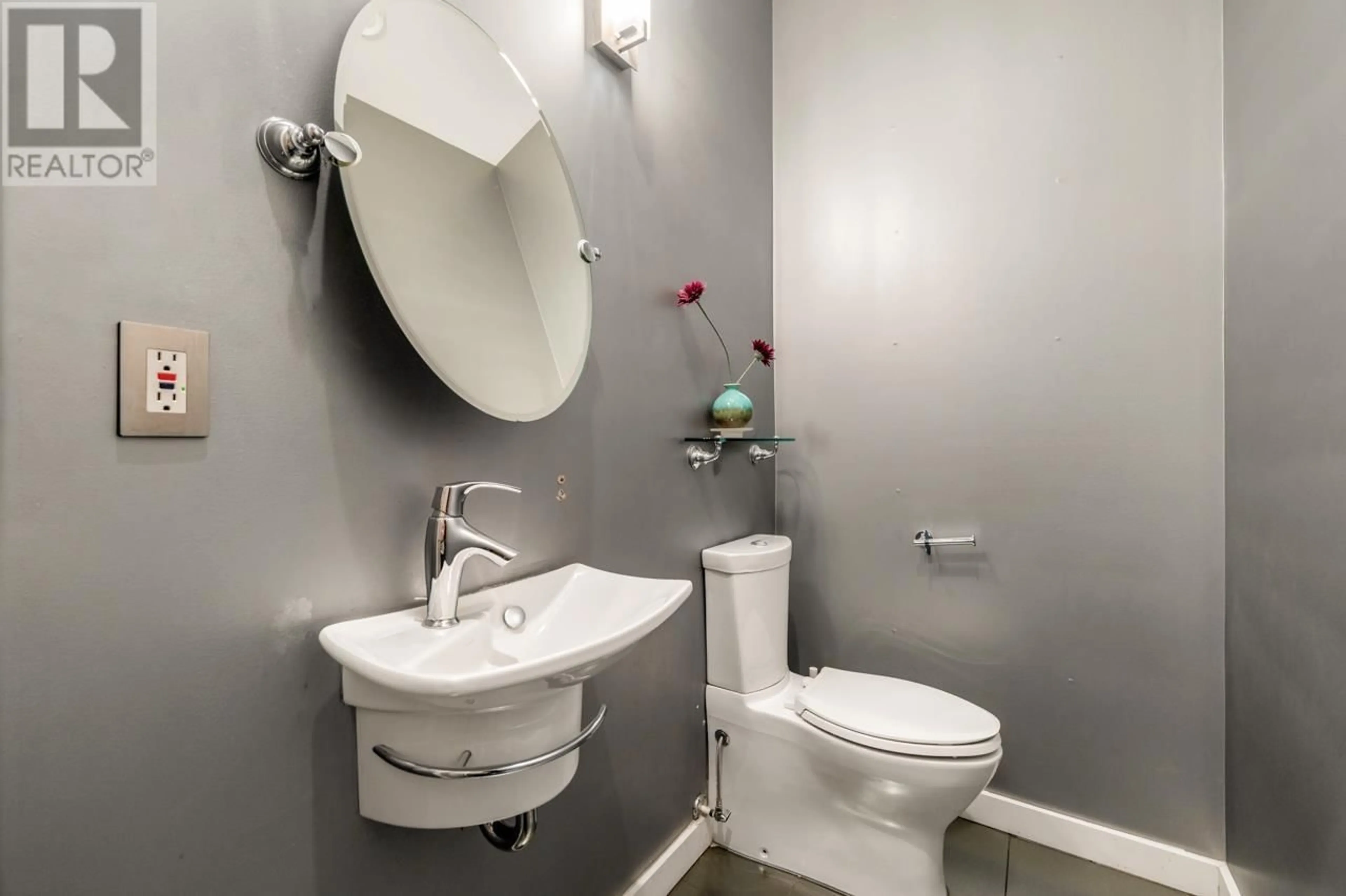 Standard bathroom, unknown for 3772 19TH AVENUE, Vancouver British Columbia V6S1C6