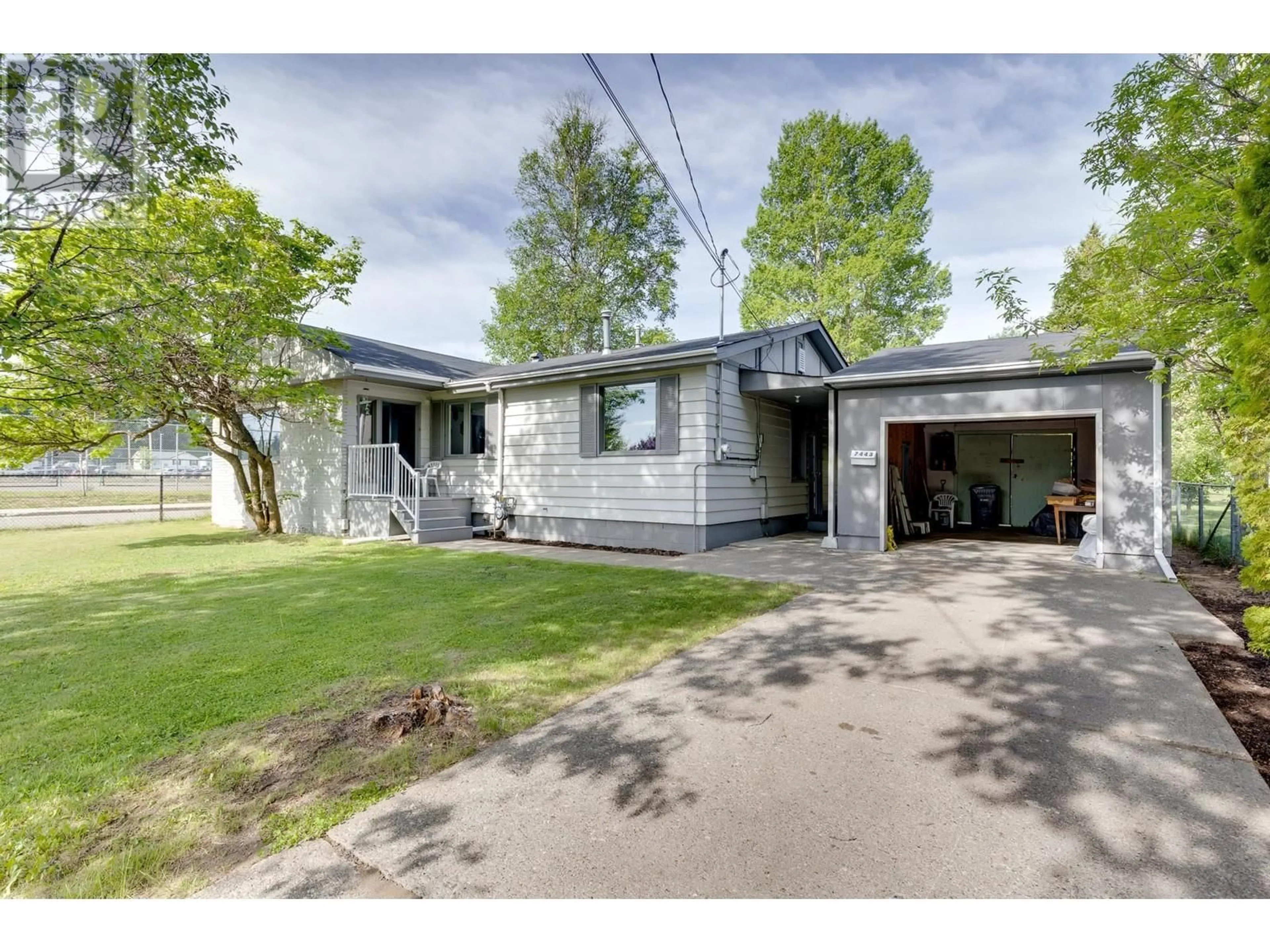 Unknown for 7443 KELLY ROAD, Prince George British Columbia V2K2H4