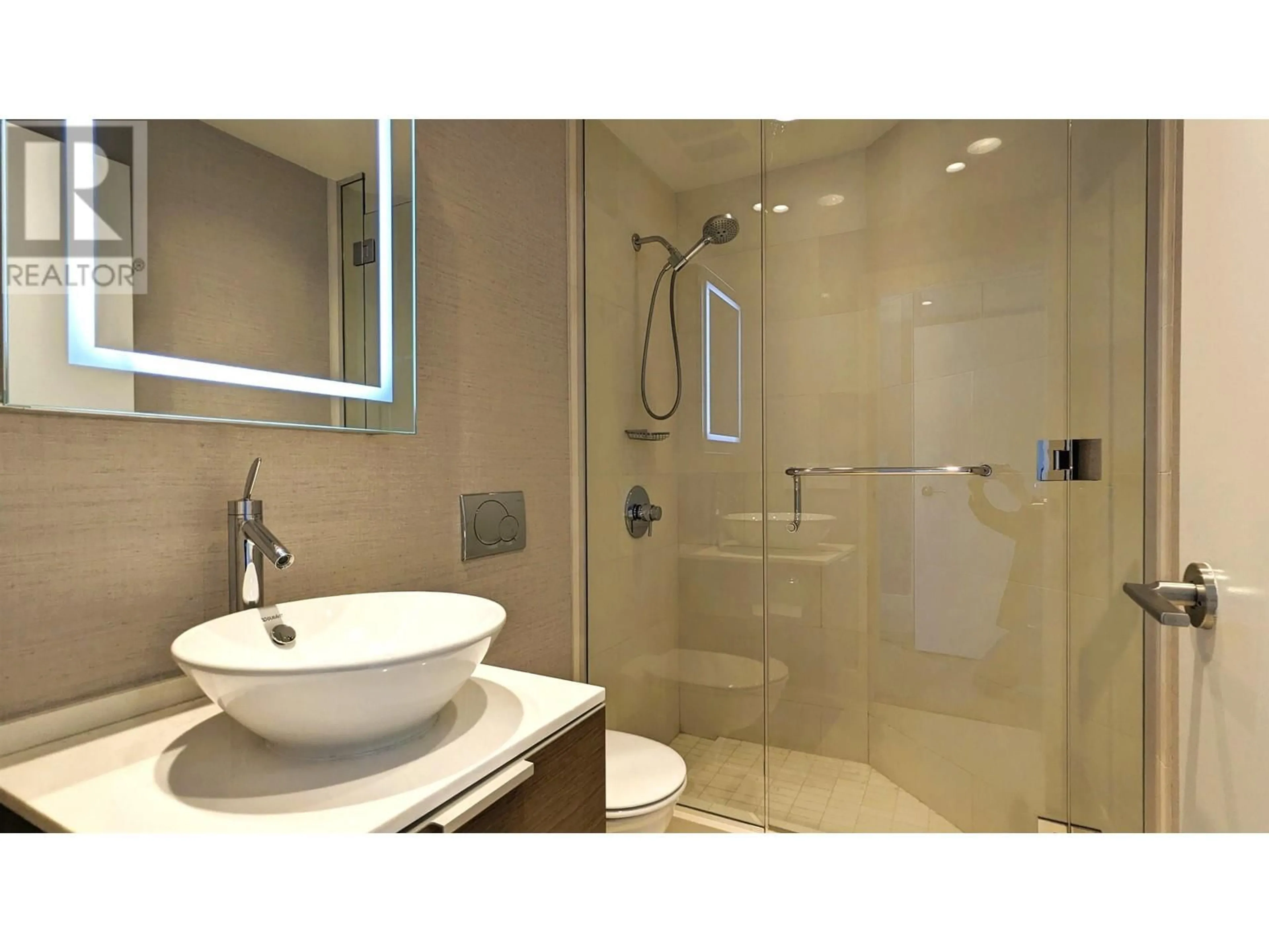Contemporary bathroom, ceramic/tile floor for 3101 - 1111 ALBERNI STREET, Vancouver British Columbia V6E4V2