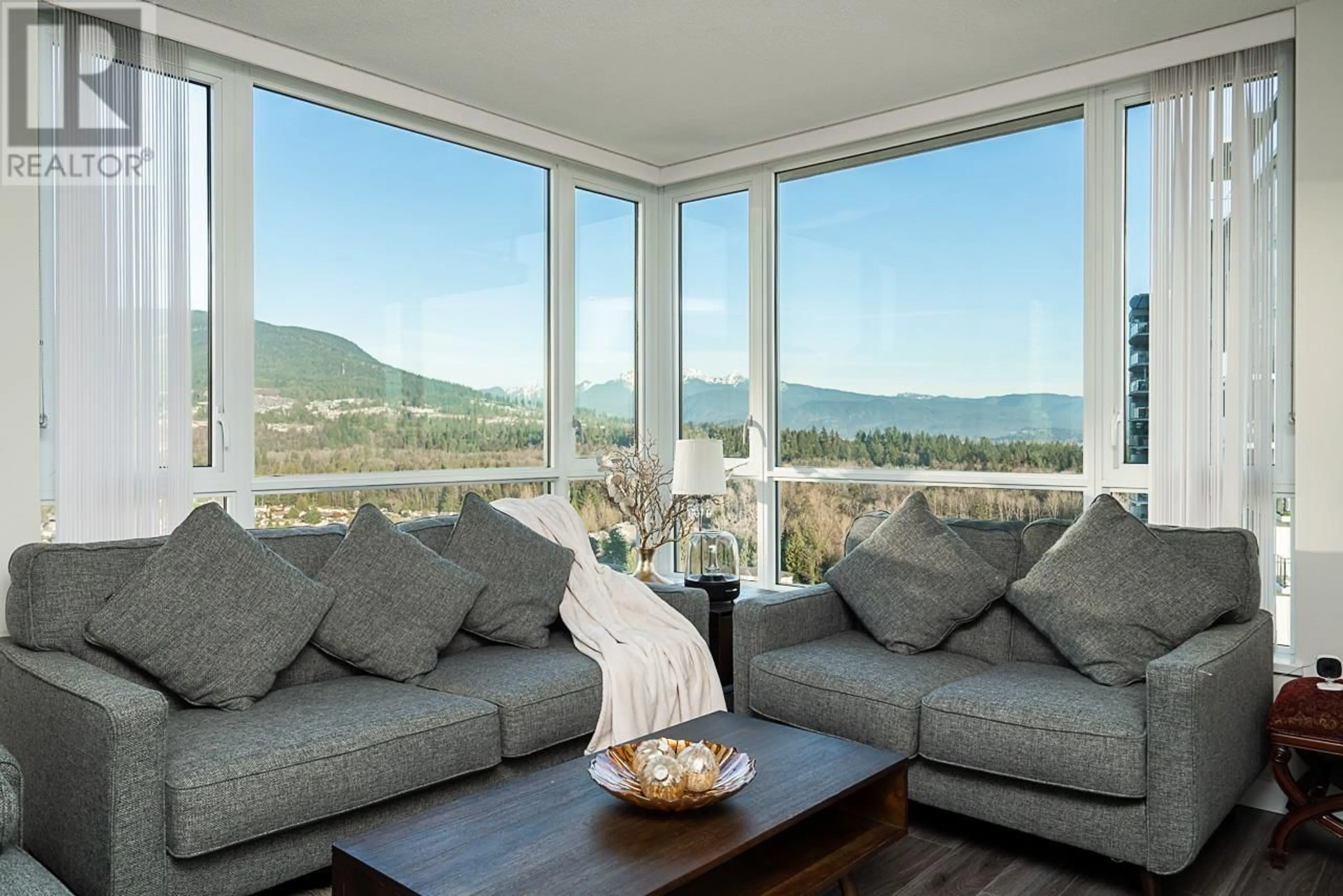 Living room with furniture, unknown for 2301 - 3096 WINDSOR GATE, Coquitlam British Columbia V3B0P4