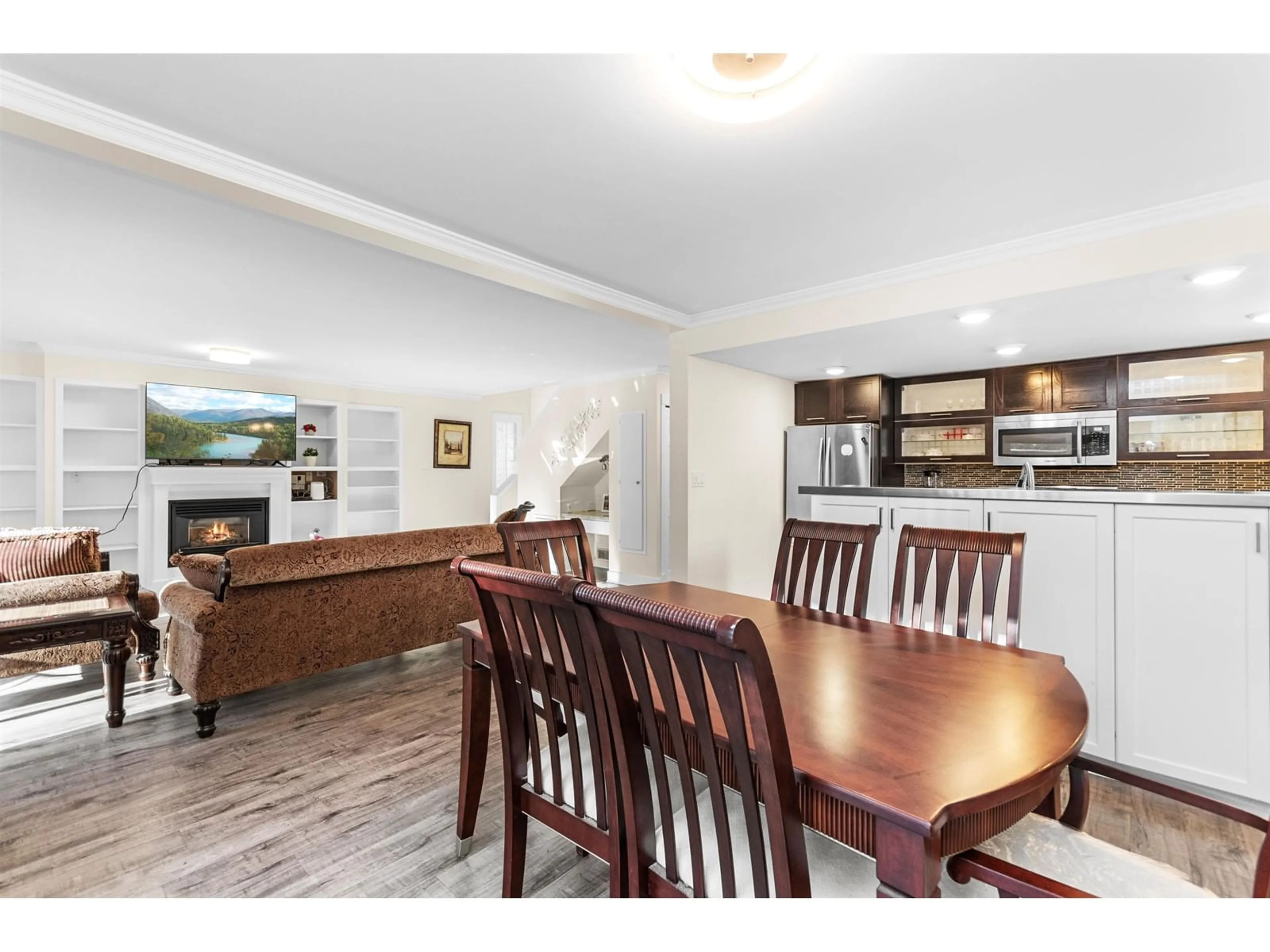 Dining room, wood/laminate floor for 66510 KERELUK ROAD, Hope British Columbia V0X1L1