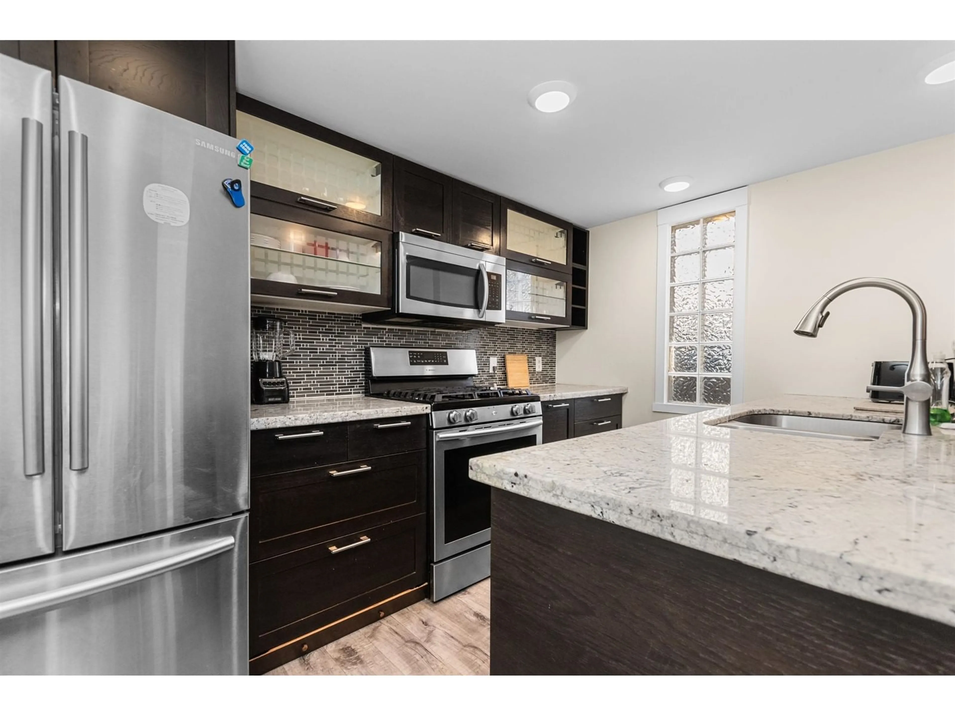 Open concept kitchen, ceramic/tile floor for 66510 KERELUK ROAD, Hope British Columbia V0X1L1