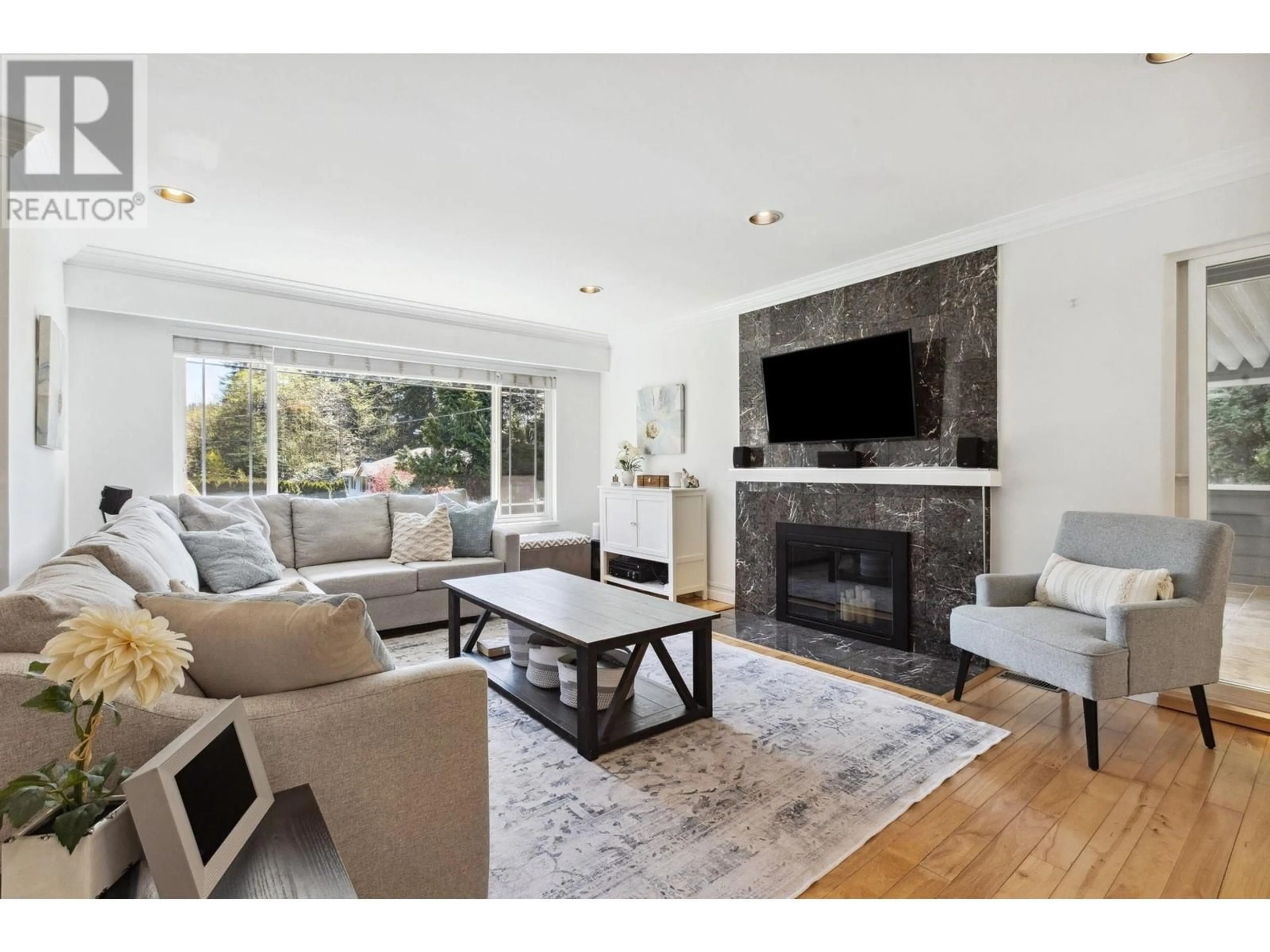 Living room with furniture, unknown for 1643 ARBORLYNN DRIVE, North Vancouver British Columbia V7J2V7