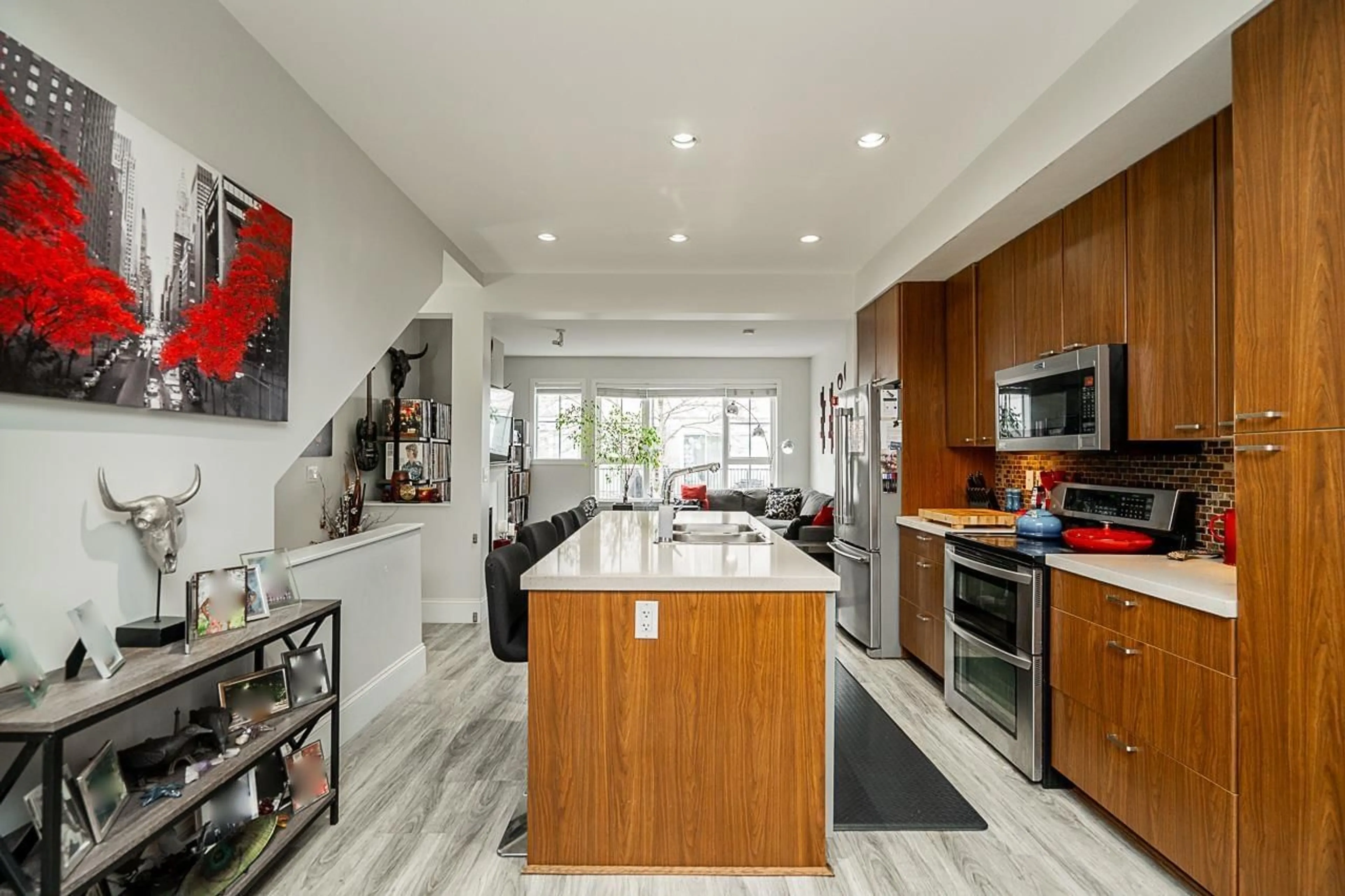 Open concept kitchen, ceramic/tile floor for 2 - 2450 161A, Surrey British Columbia V3Z8K4