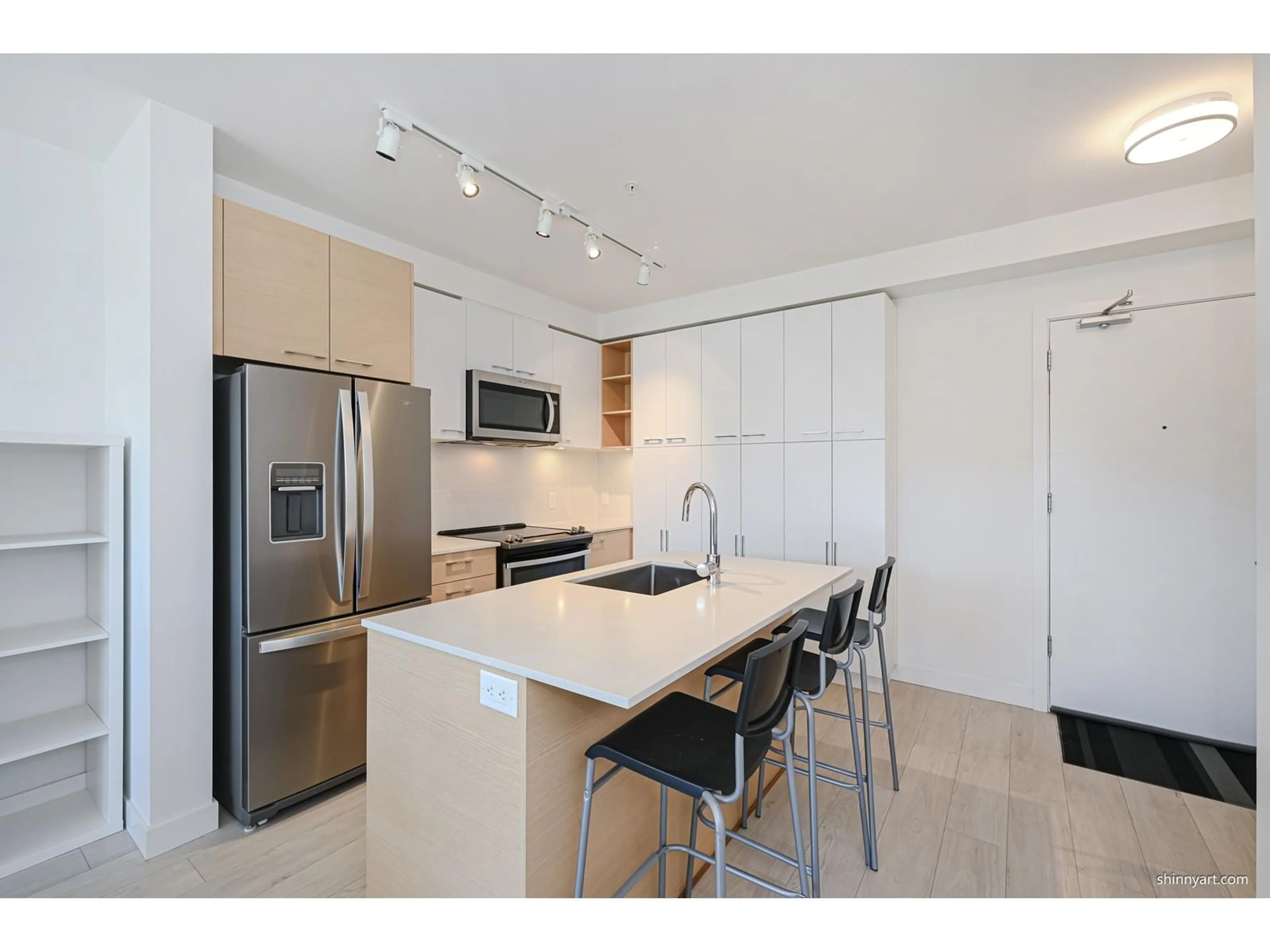Open concept kitchen, unknown for 506 - 13963 105, Surrey British Columbia V3T0M9