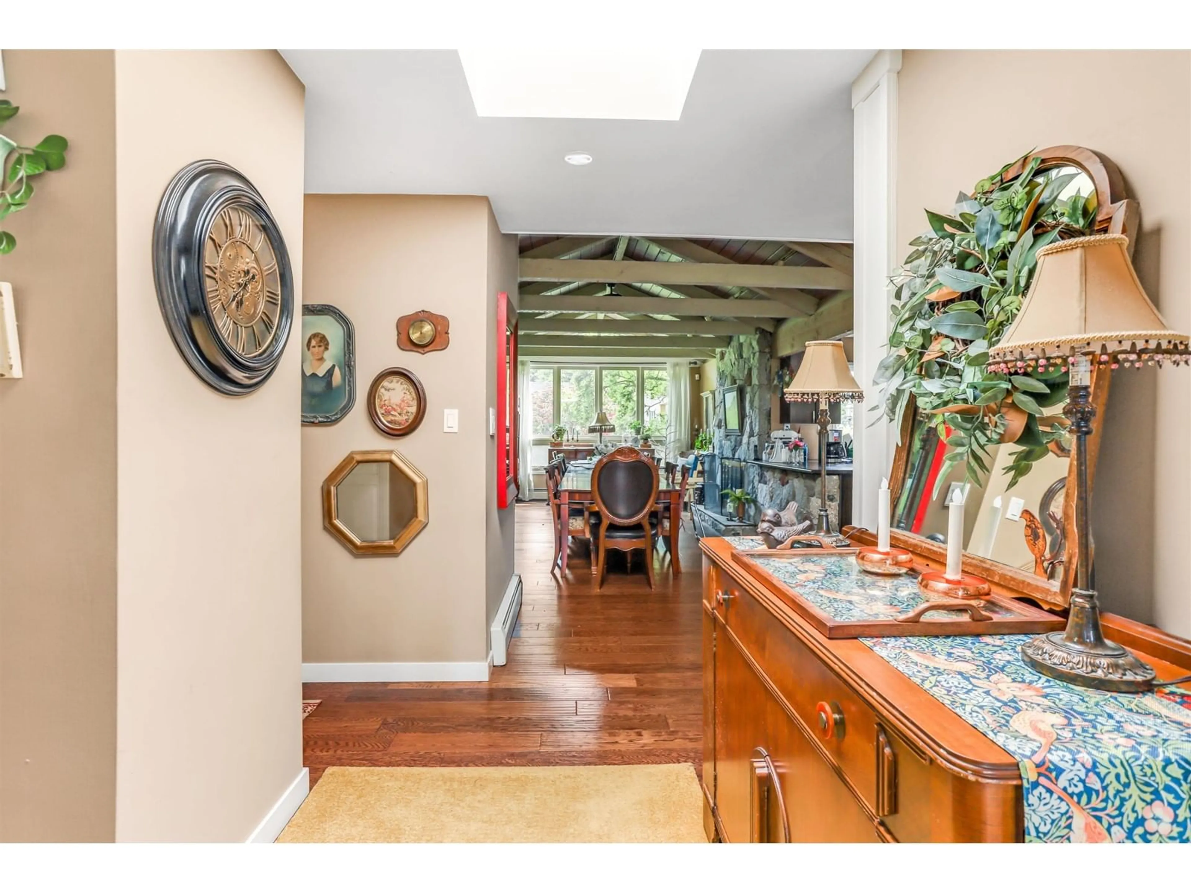 Indoor entryway for 12248 NEW MCLELLAN, Surrey British Columbia V3X2Y1