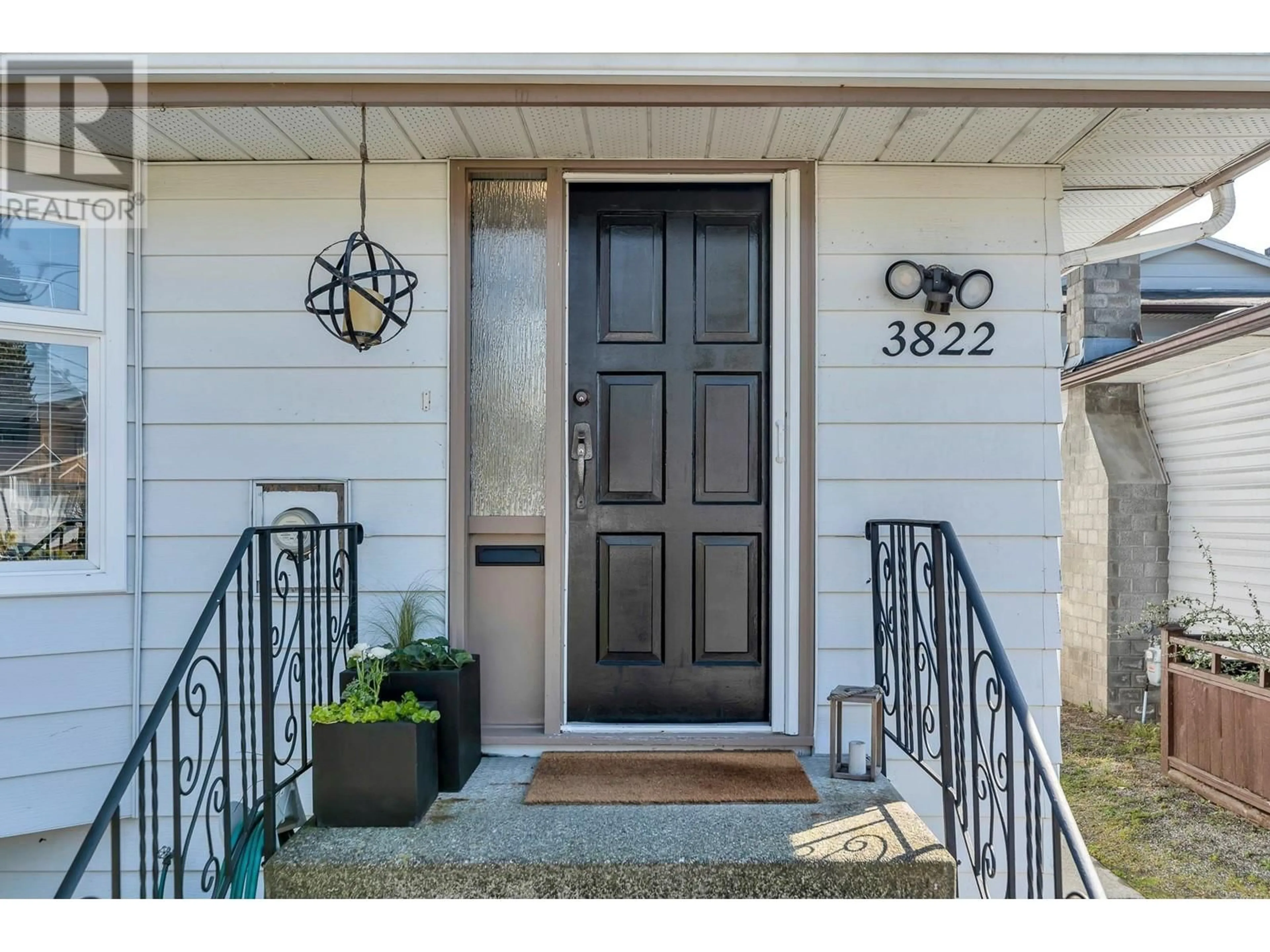 Indoor entryway for 3822 HUNT STREET, Richmond British Columbia V7E2M3