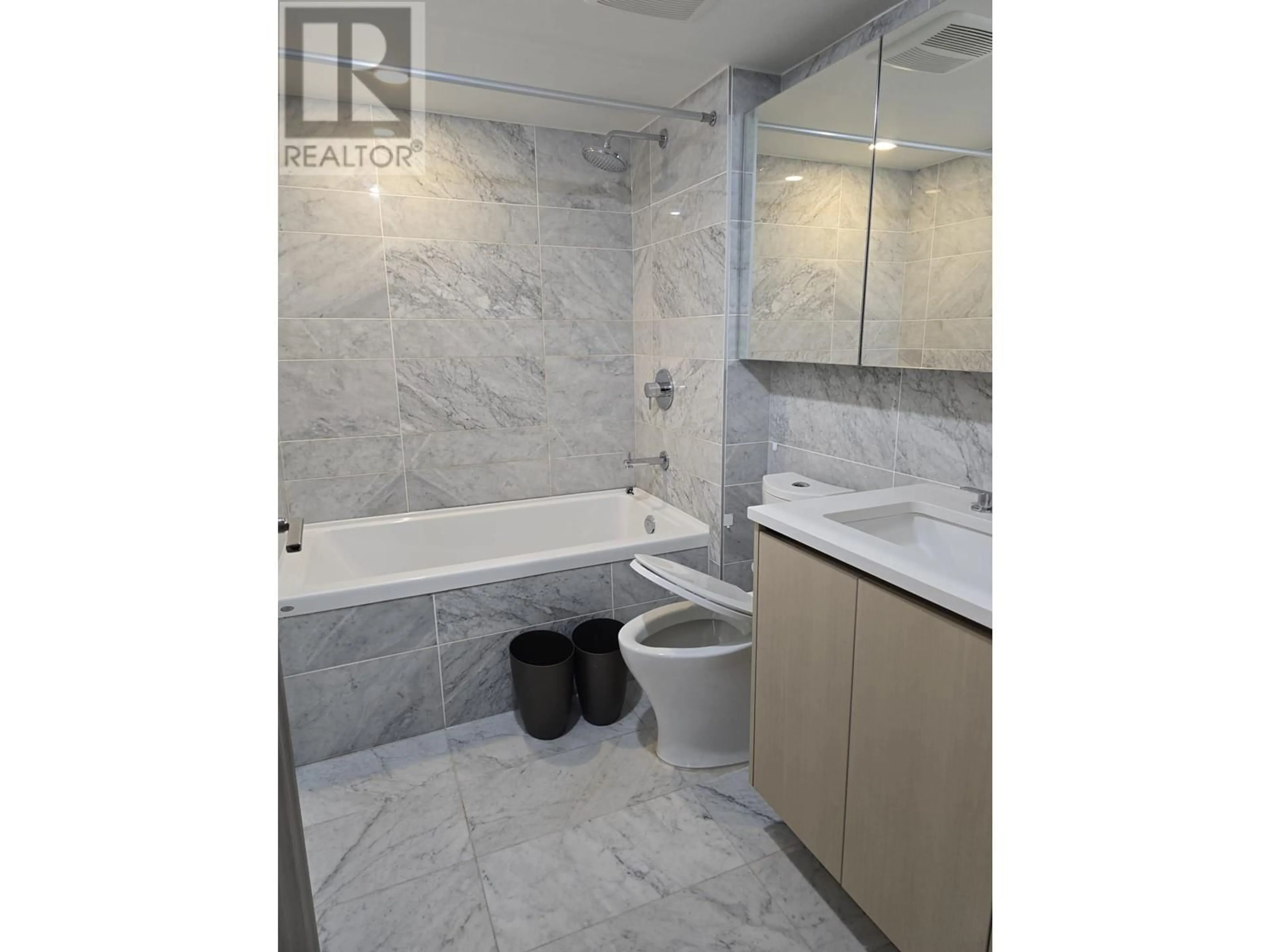 Standard bathroom, ceramic/tile floor for 883 - 3311 KETCHESON ROAD, Richmond British Columbia V6X0S4