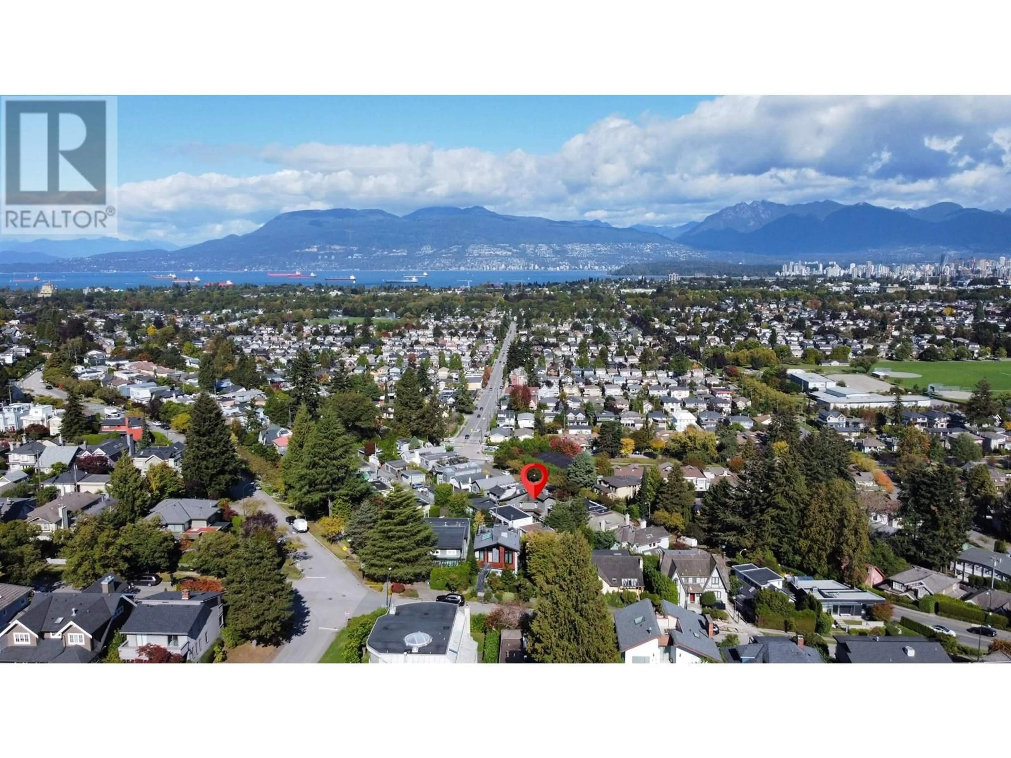 A pic from outside/outdoor area/front of a property/back of a property/a pic from drone, mountain view for 4393 PUGET DRIVE, Vancouver British Columbia V6L2V7