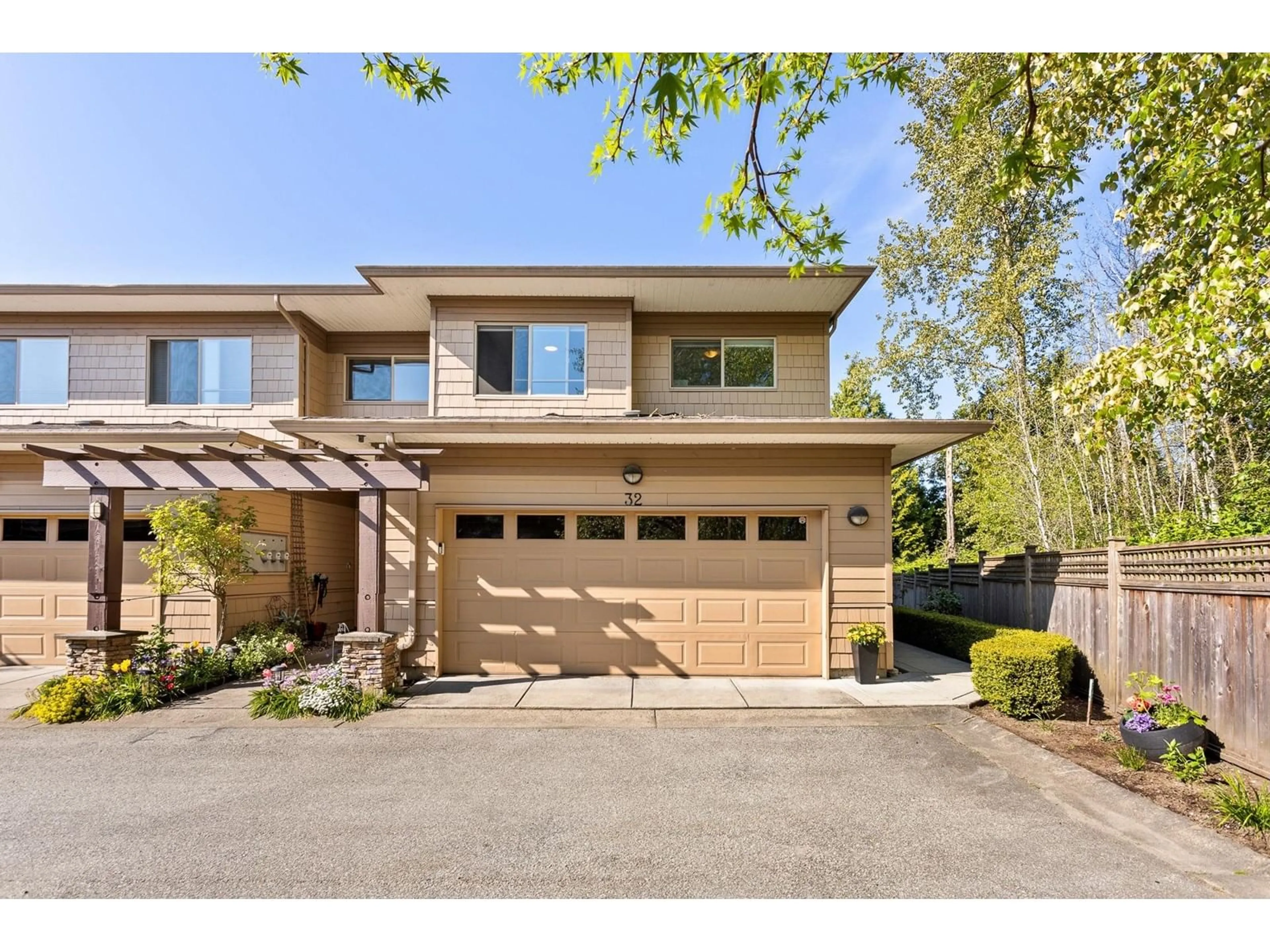 Home with brick exterior material, street for 32 - 16655 64, Surrey British Columbia V3S3V1