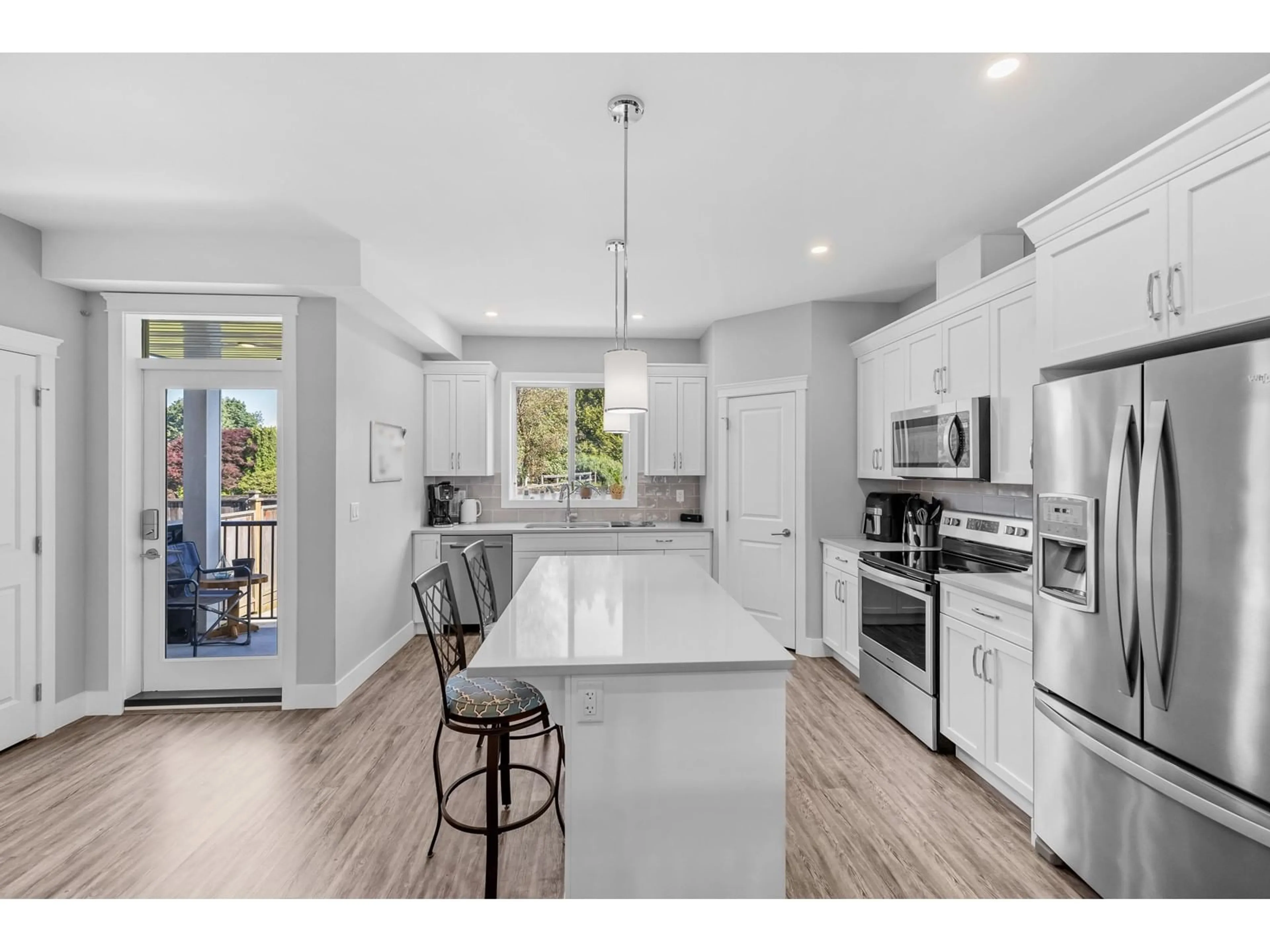 Open concept kitchen, unknown for 26 - 4295 OLD CLAYBURN, Abbotsford British Columbia V3G1L5
