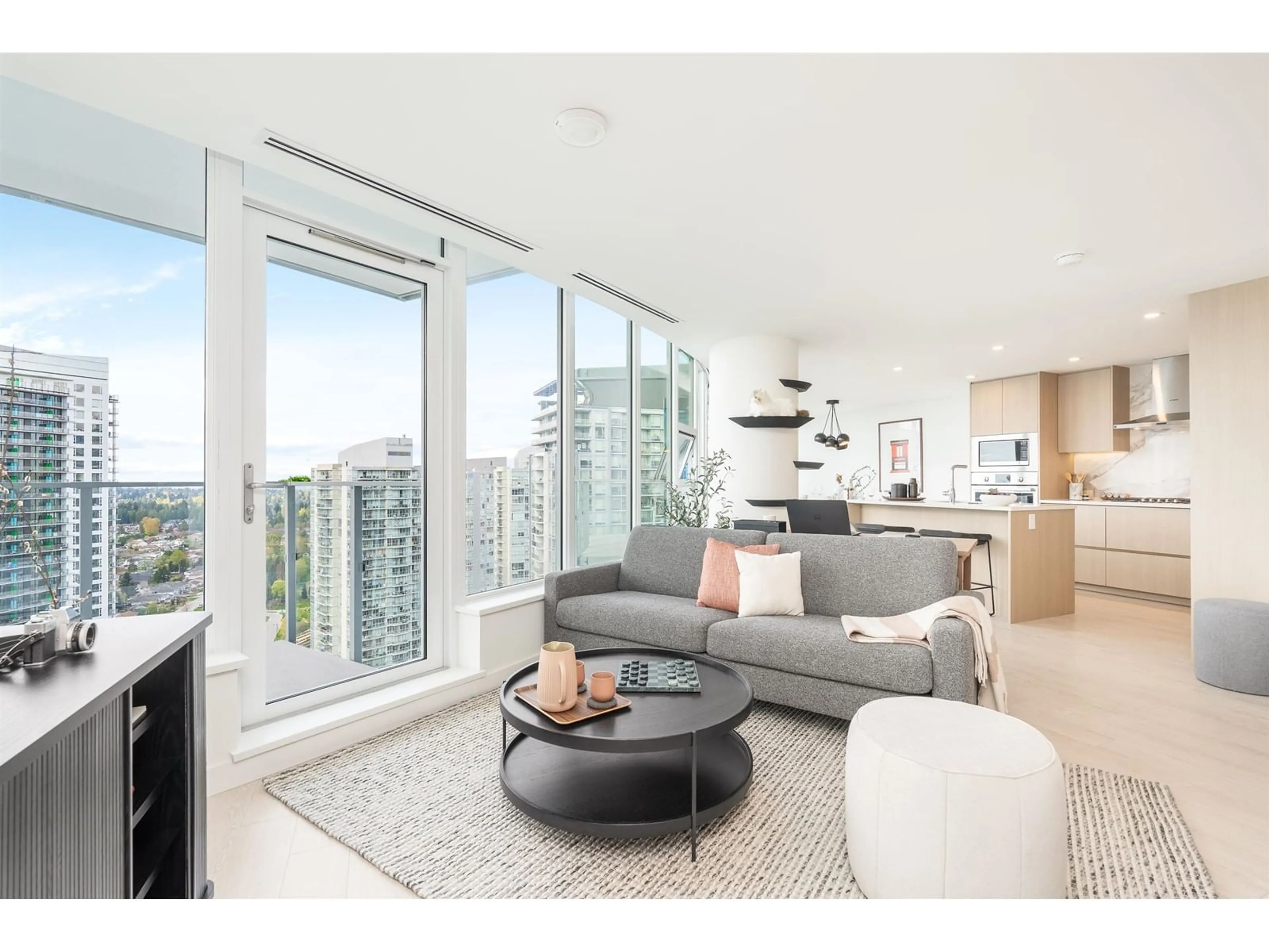 Living room with furniture, unknown for 3505 - 13768 100, Surrey British Columbia V3T5X7