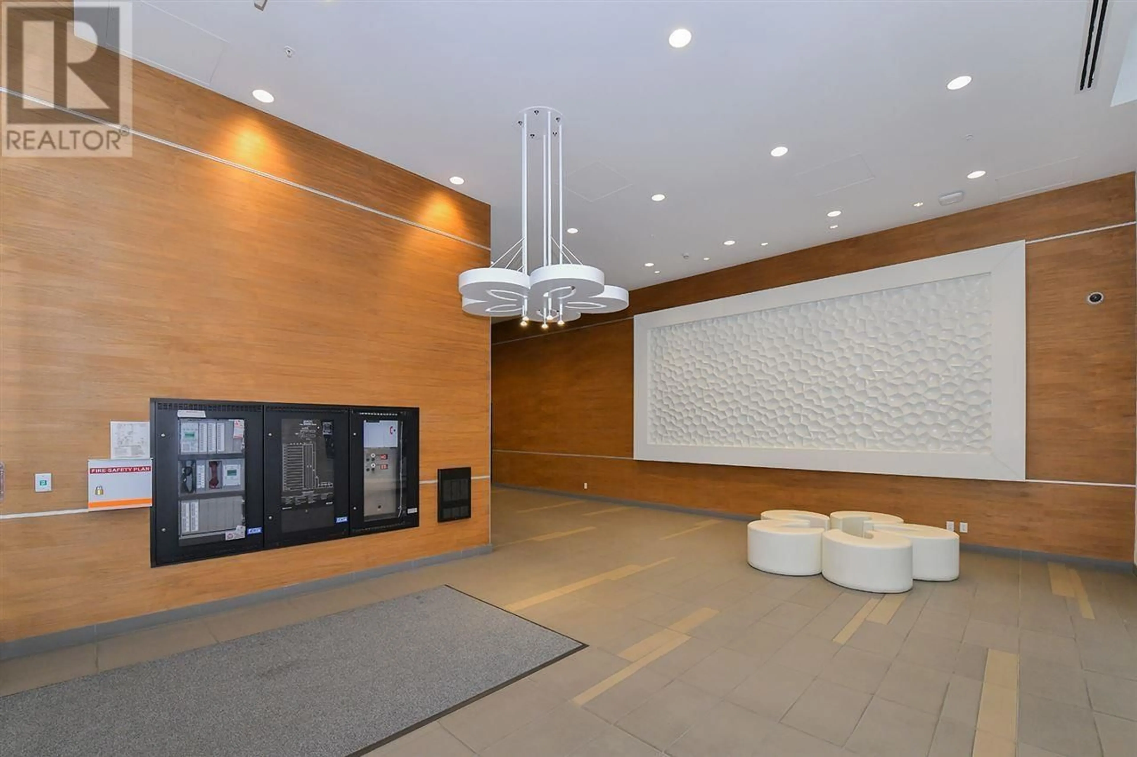 Lobby for 810 - 7788 ACKROYD ROAD, Richmond British Columbia V6X0M8