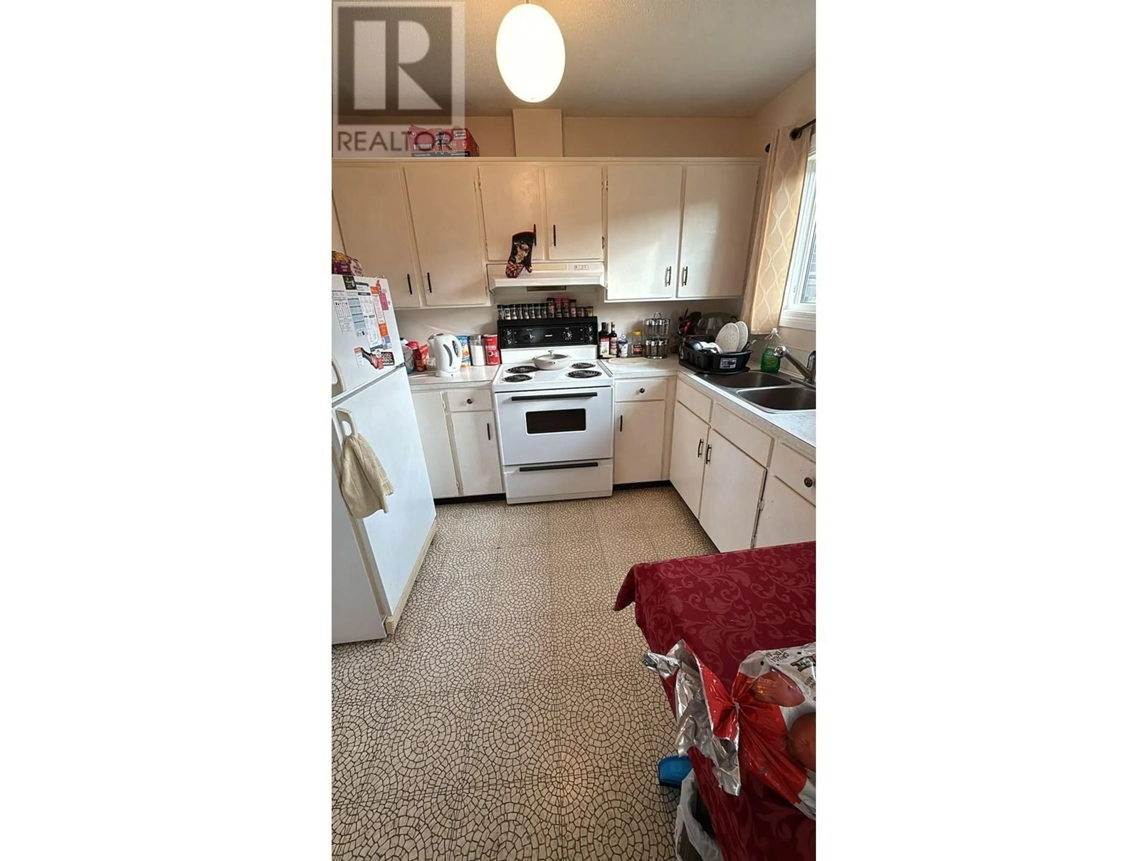 Standard kitchen, unknown for 20 MORRISON STREET, Granisle British Columbia V1J1X4